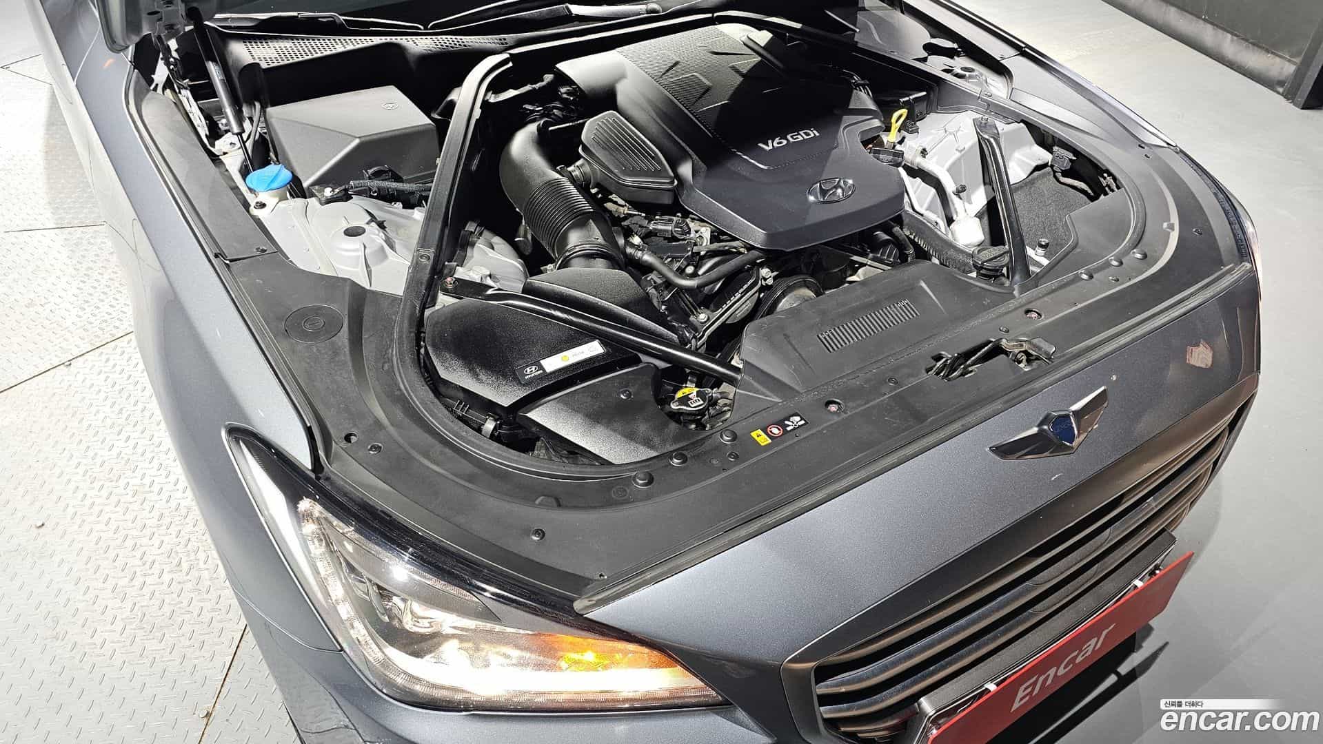 Genesis Hyundai 2015.3-INNER-006