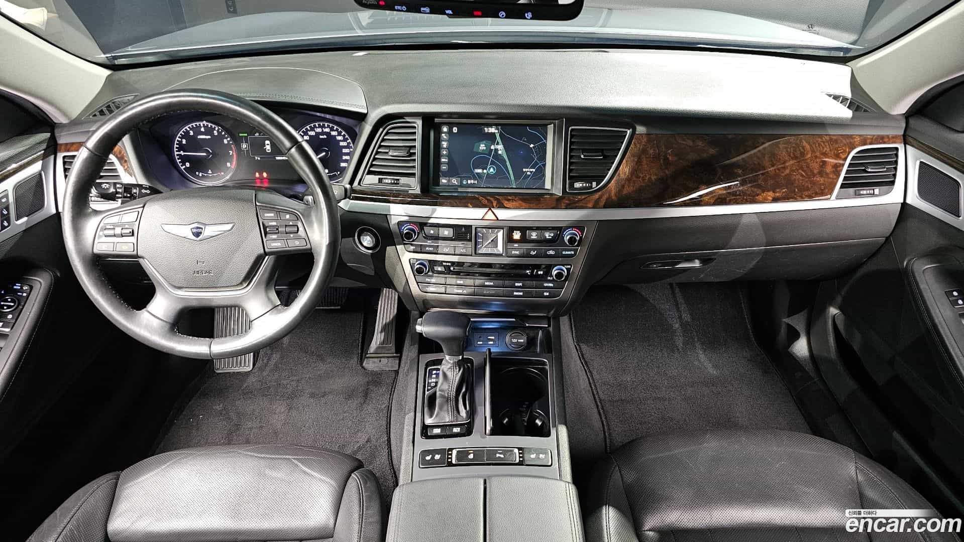 Genesis Hyundai 2015.3-INNER-007