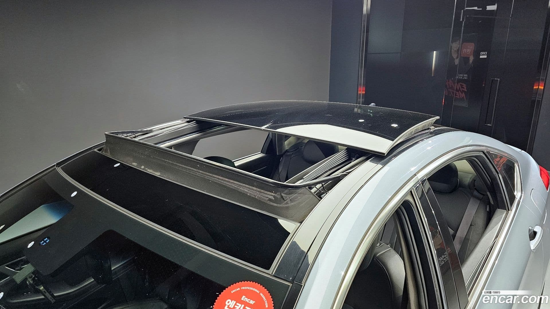 Main__Slider__Photo:Genesis Hyundai 2015.3-18