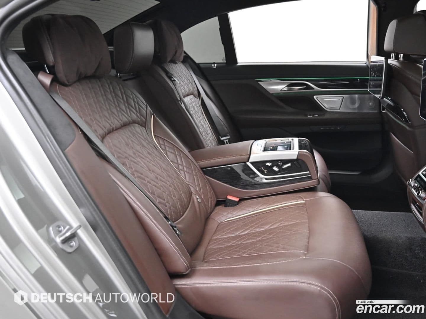 Main__Slider__Photo:7-Series BMW 2022.5-11