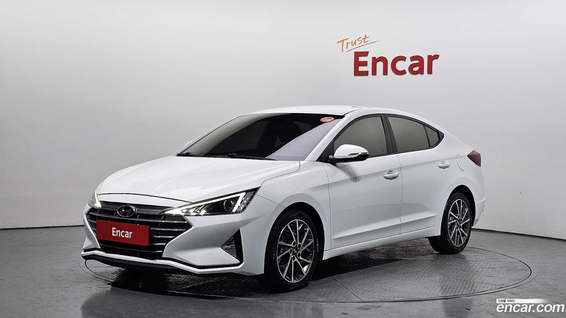 AVANTE Hyundai 2019.4-OUTER-001