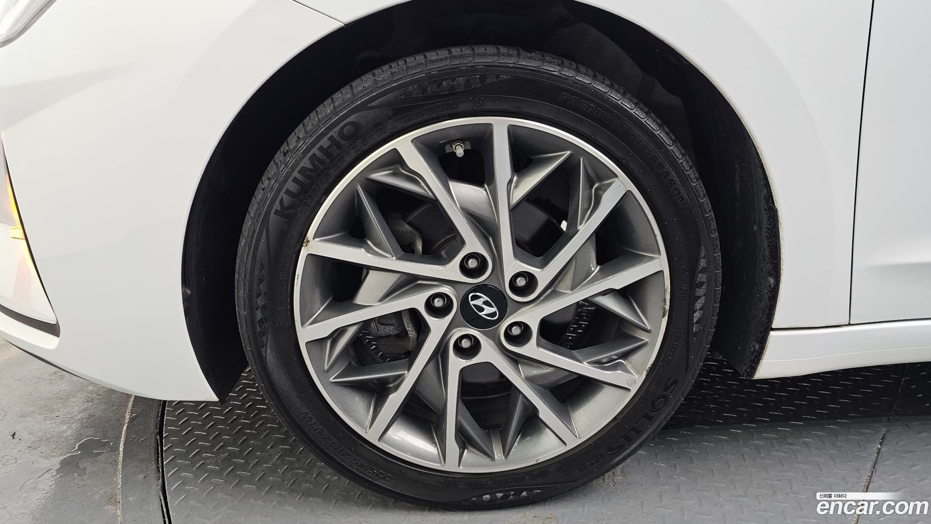 Main__Slider__Photo:AVANTE Hyundai 2019.4-4