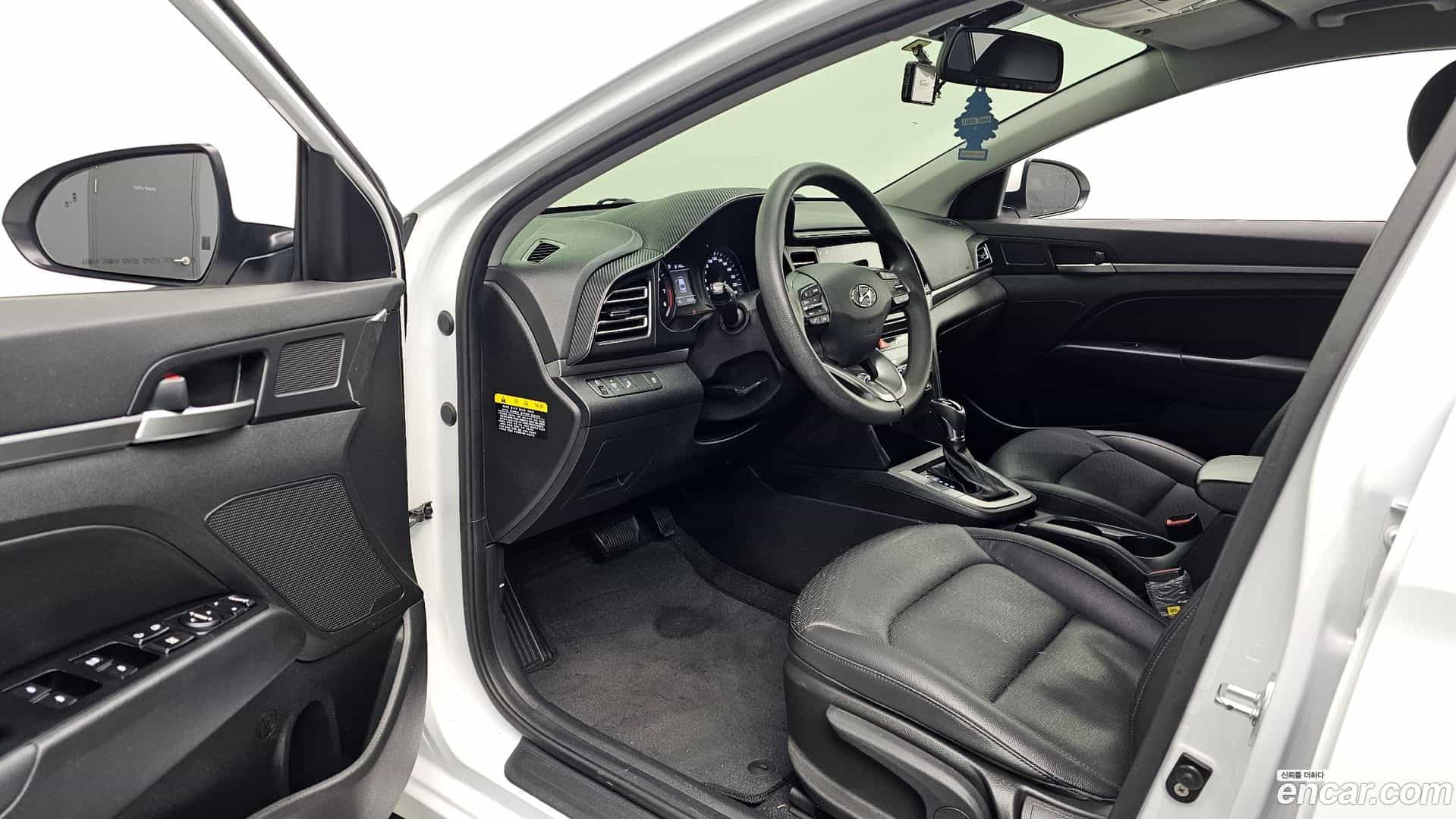 AVANTE Hyundai 2019.4-INNER-010