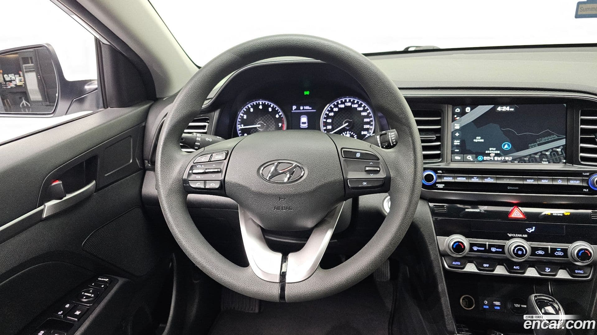 Main__Slider__Photo:AVANTE Hyundai 2019.4-15