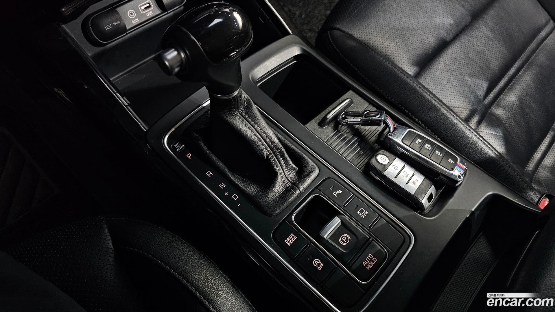 Main__Slider__Photo:Sorento Kia 2016.1-8