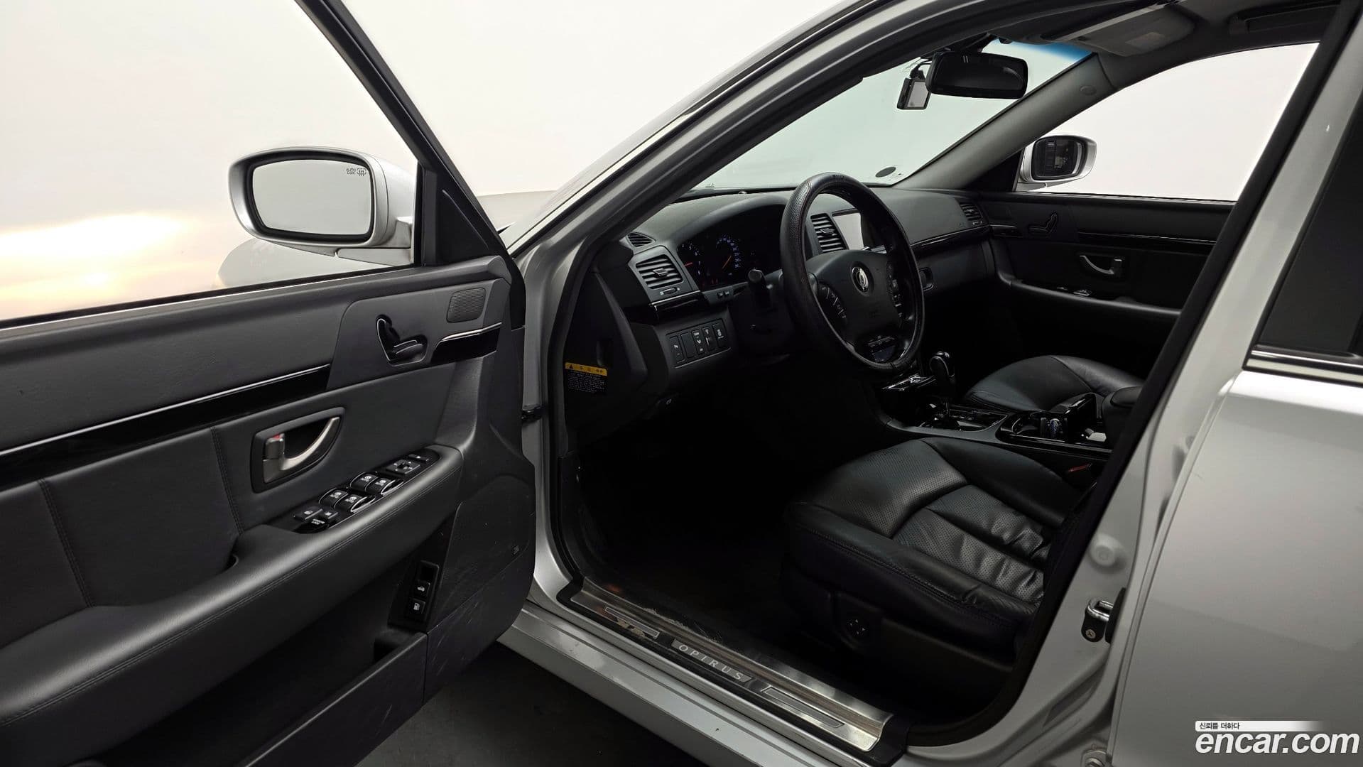 Main__Slider__Photo:OPIRUS Kia 2010.1-9