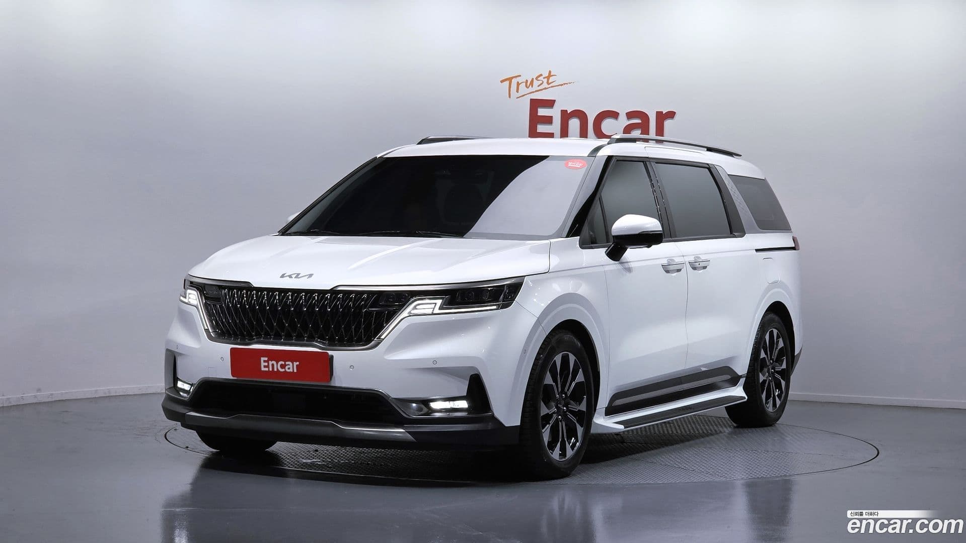 Main__Slider__Photo:Canival Kia 2022.10-0