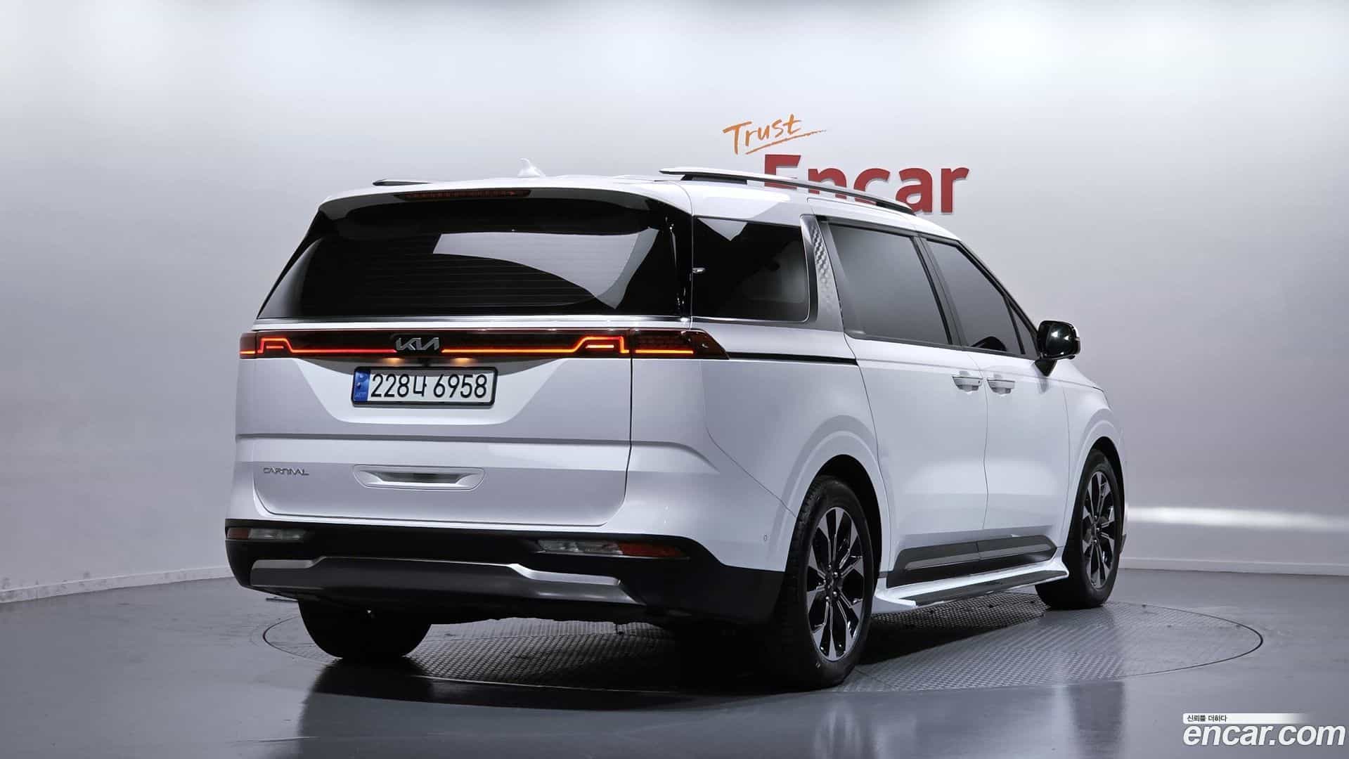 Canival Kia 2022.10-OUTER-002