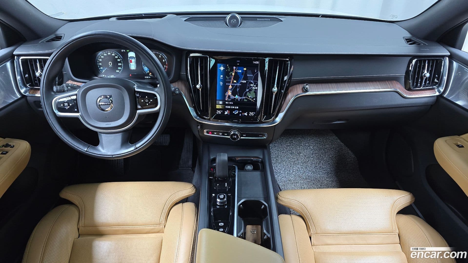 Main__Slider__Photo:V60 Volvo 2021.11-6