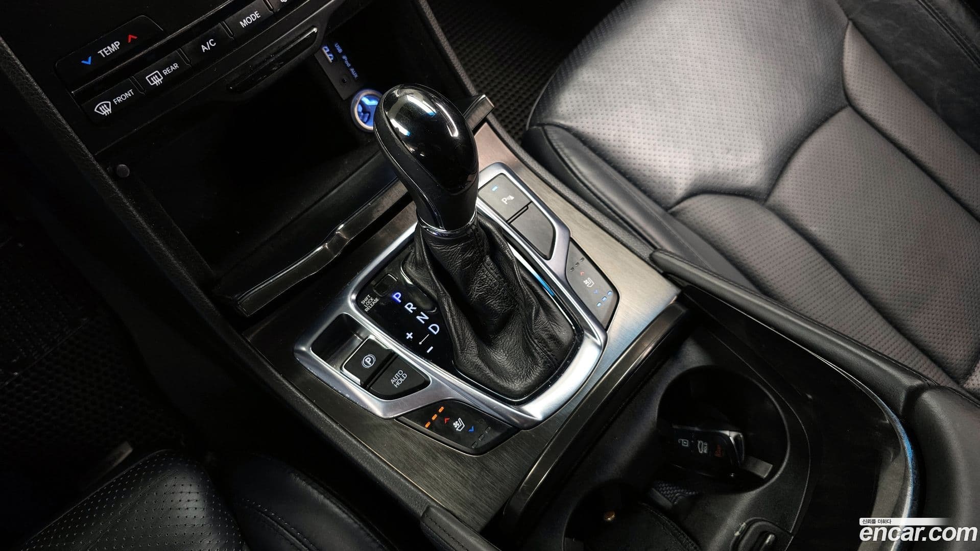 Main__Slider__Photo:Grandeur Hyundai 2015.6-8