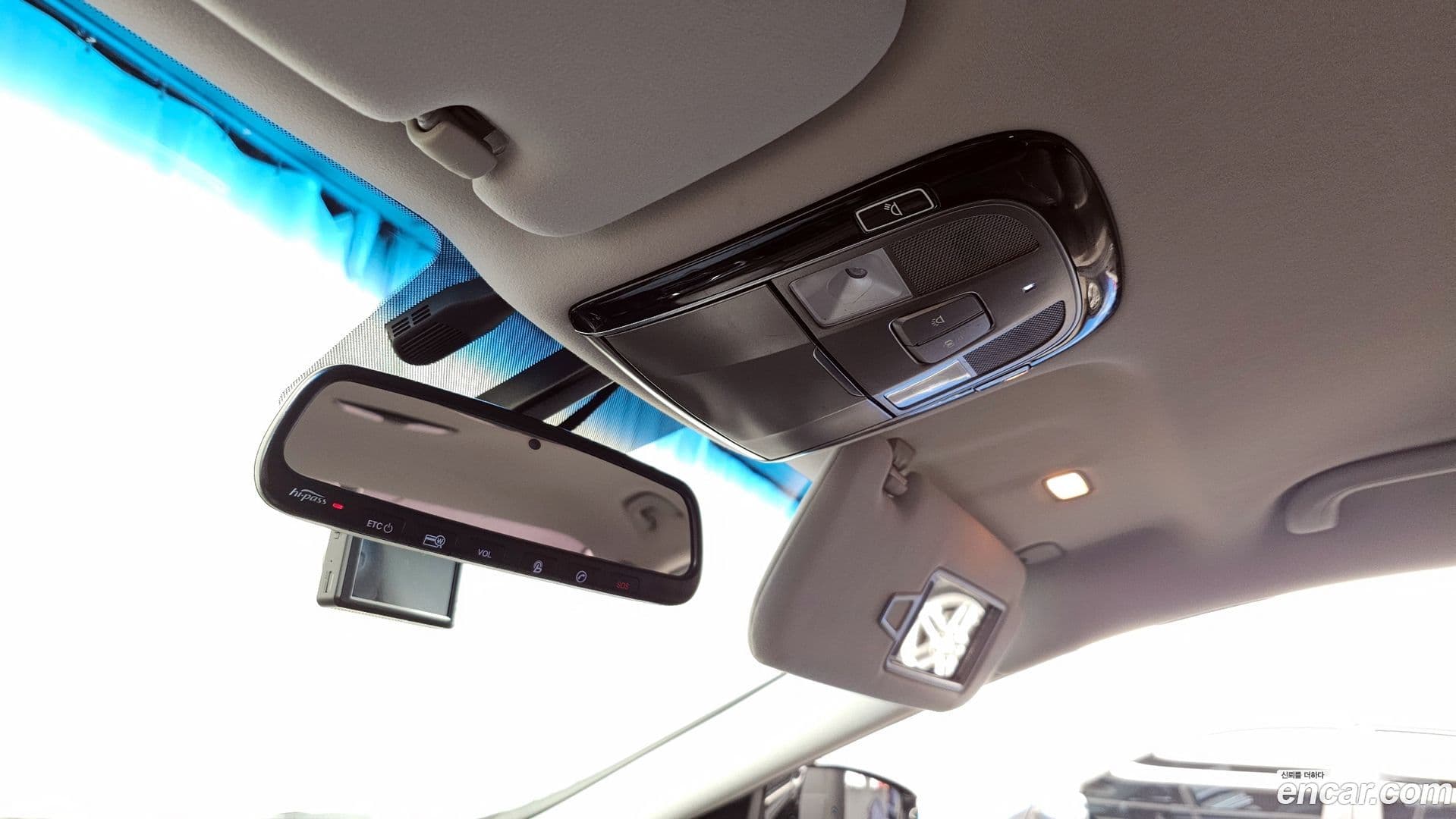 Main__Slider__Photo:Grandeur Hyundai 2015.6-18