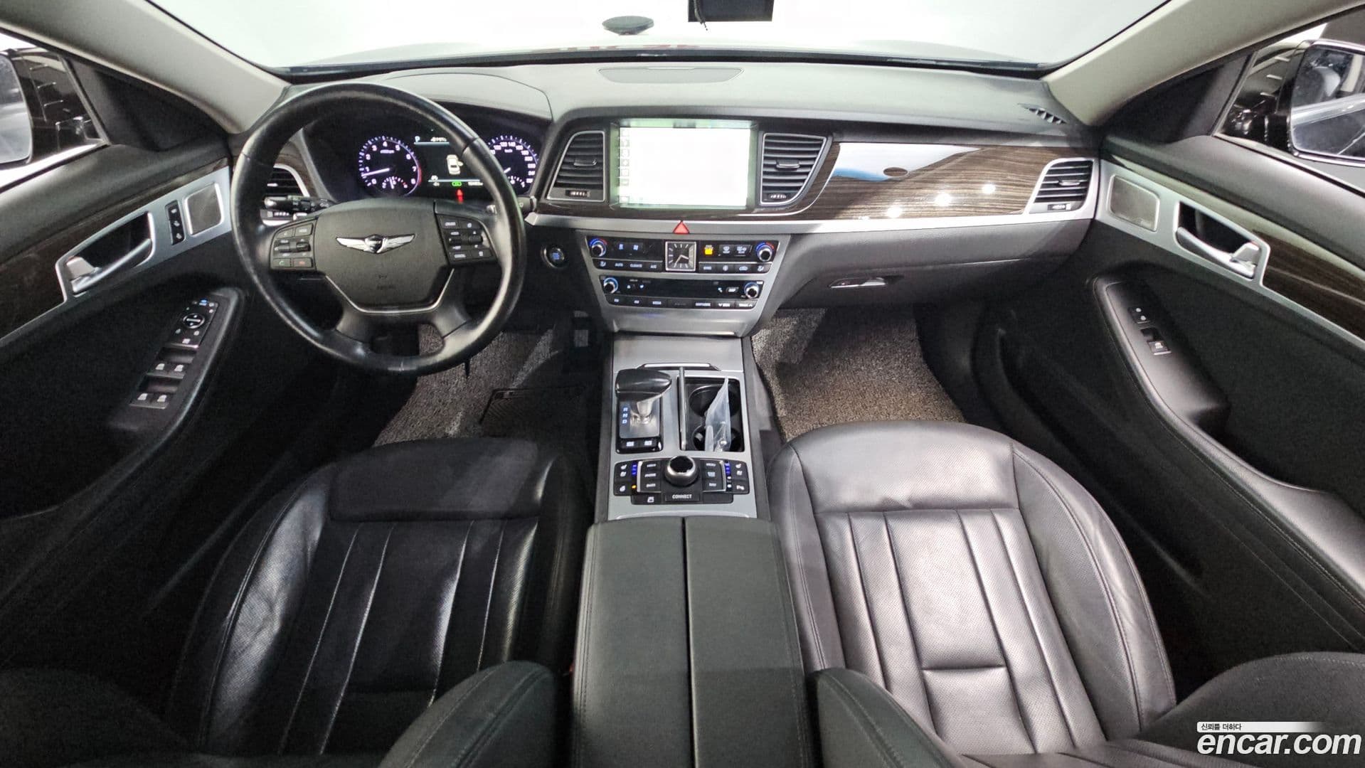 Main__Slider__Photo:G80 Genesis 2018.3-6