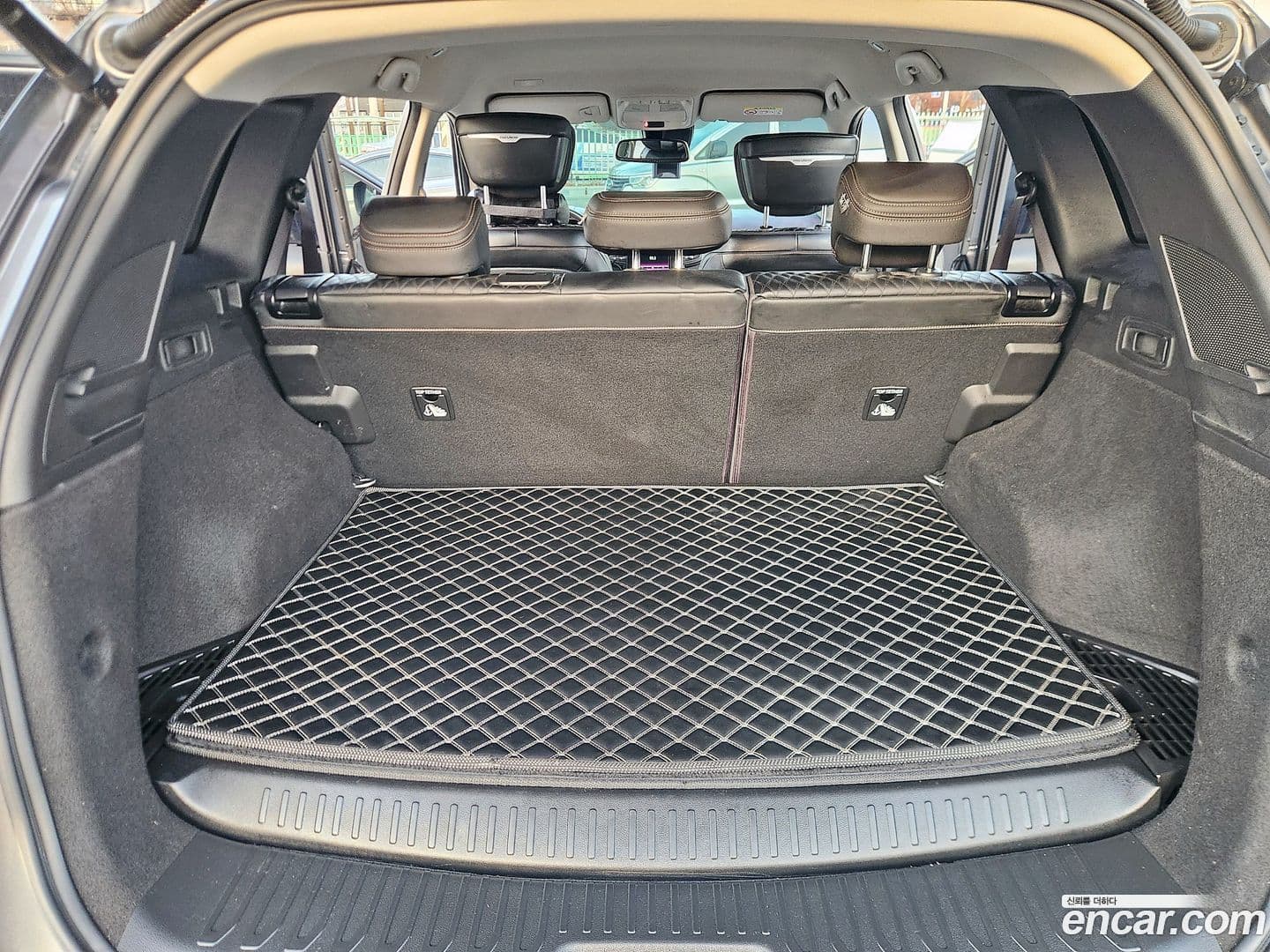 Main__Slider__Photo:QM6 Renault-KoreaSamsung 2021.0-16