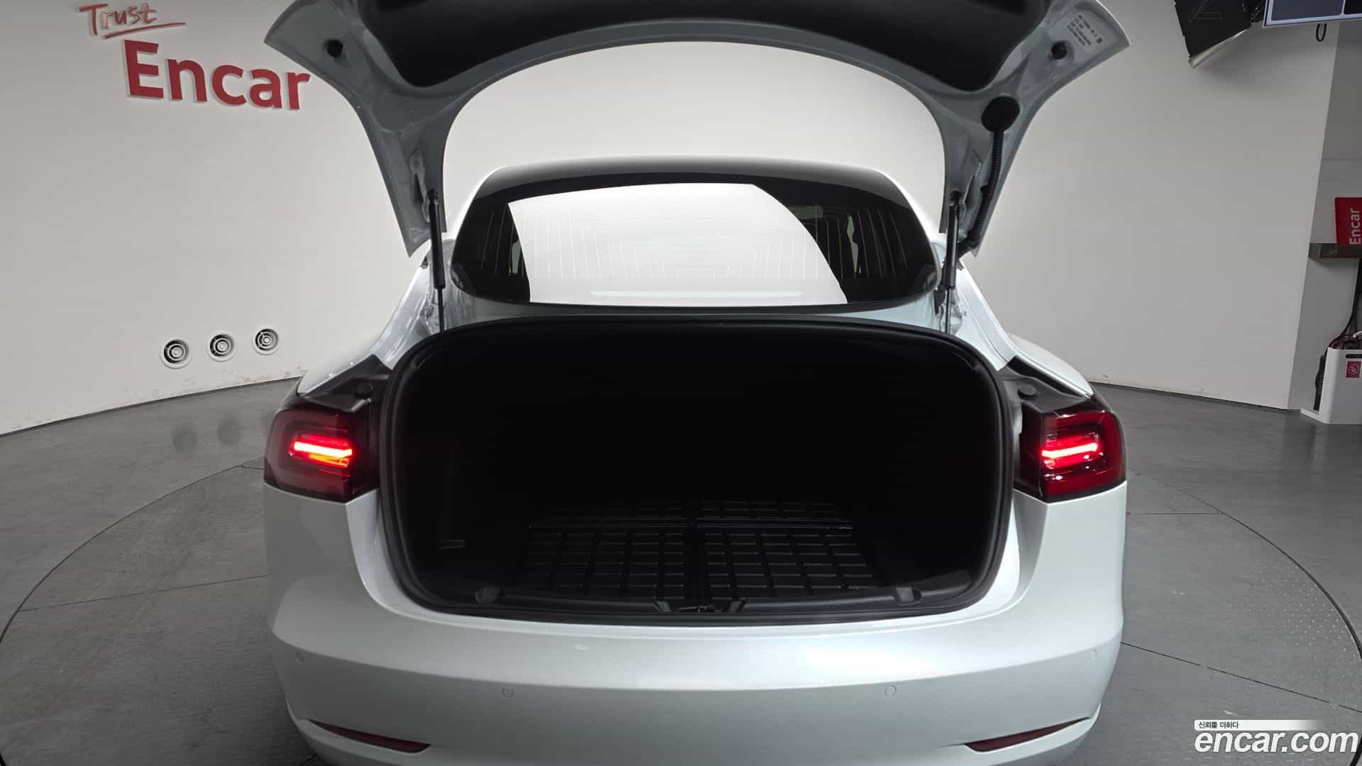 Model 3 Tesla 2020.2-OPTION-024