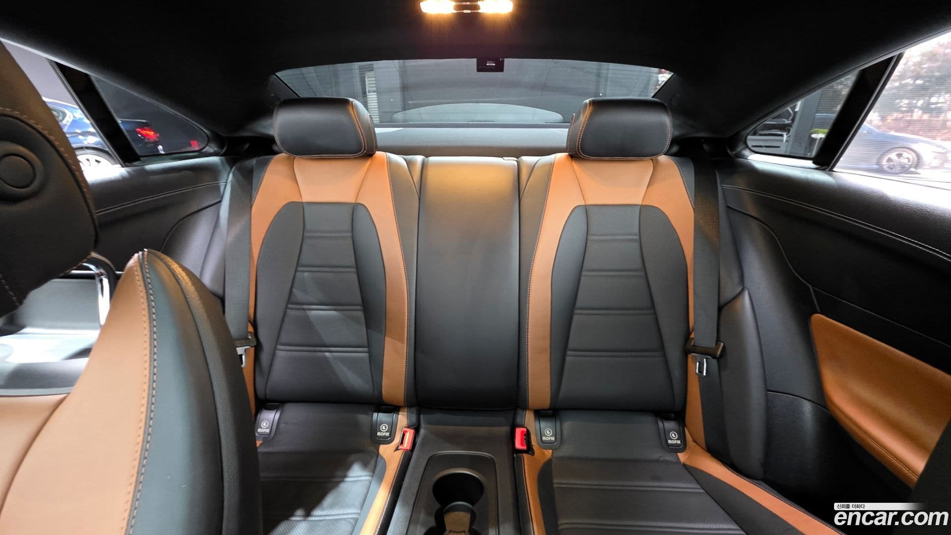 Main__Slider__Photo:E-Class Mercedes-Benz 2022.3-11