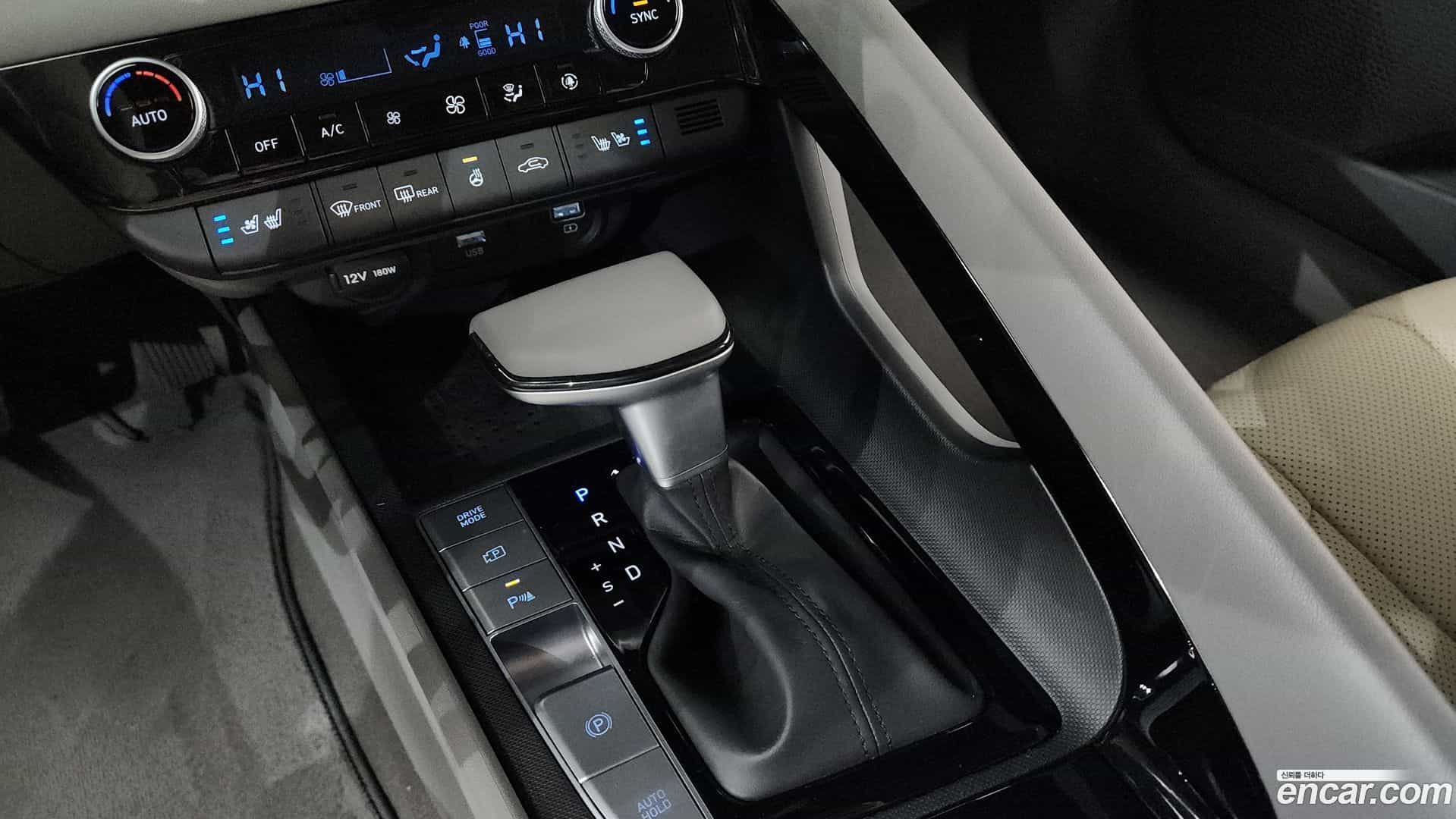 AVANTE Hyundai 2022.11-INNER-009