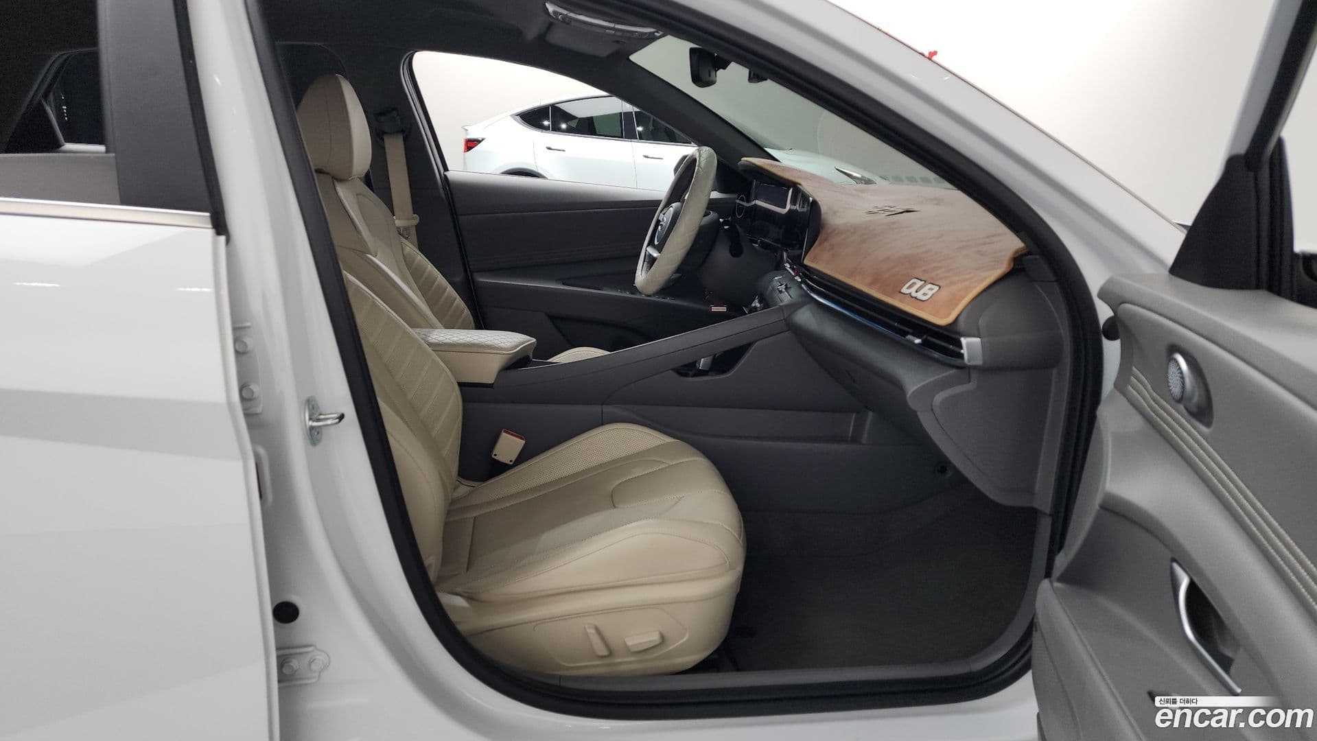 Main__Slider__Photo:AVANTE Hyundai 2022.11-10