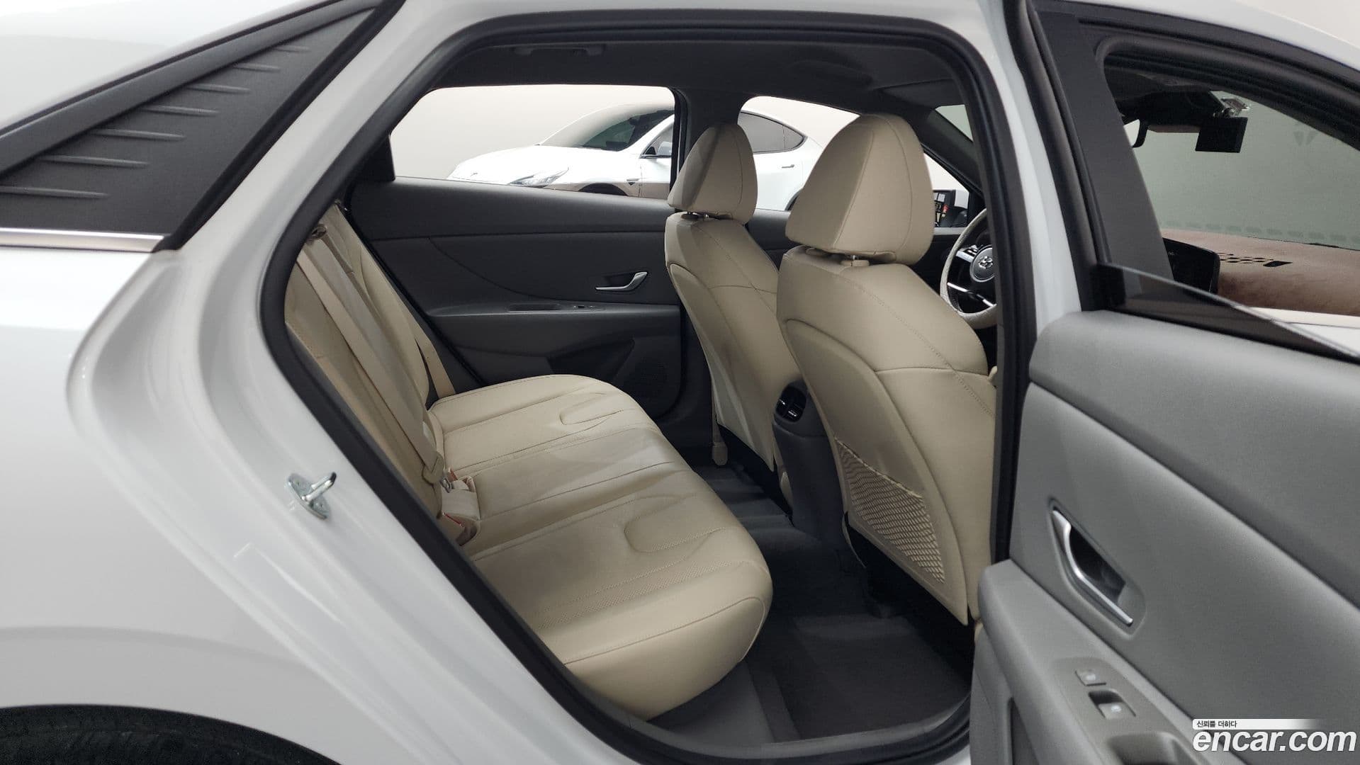 Main__Slider__Photo:AVANTE Hyundai 2022.11-11