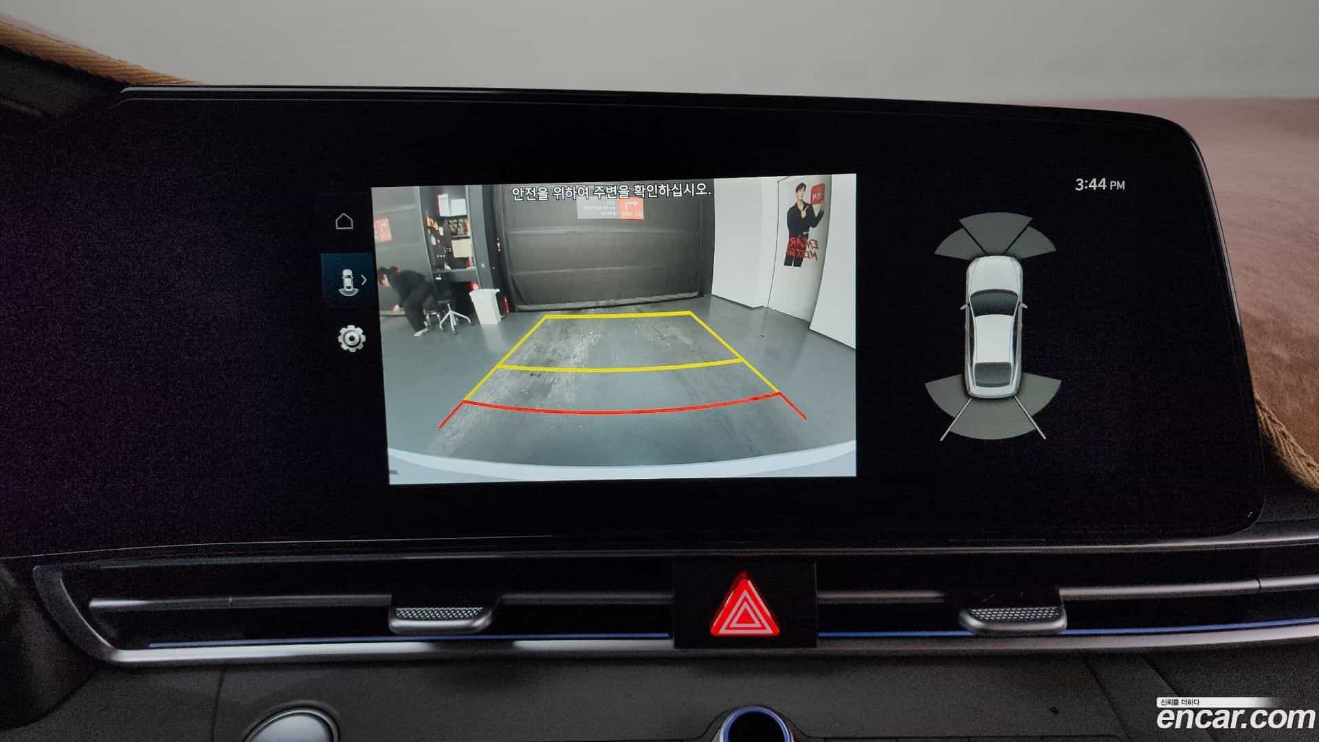 AVANTE Hyundai 2022.11-OPTION-019