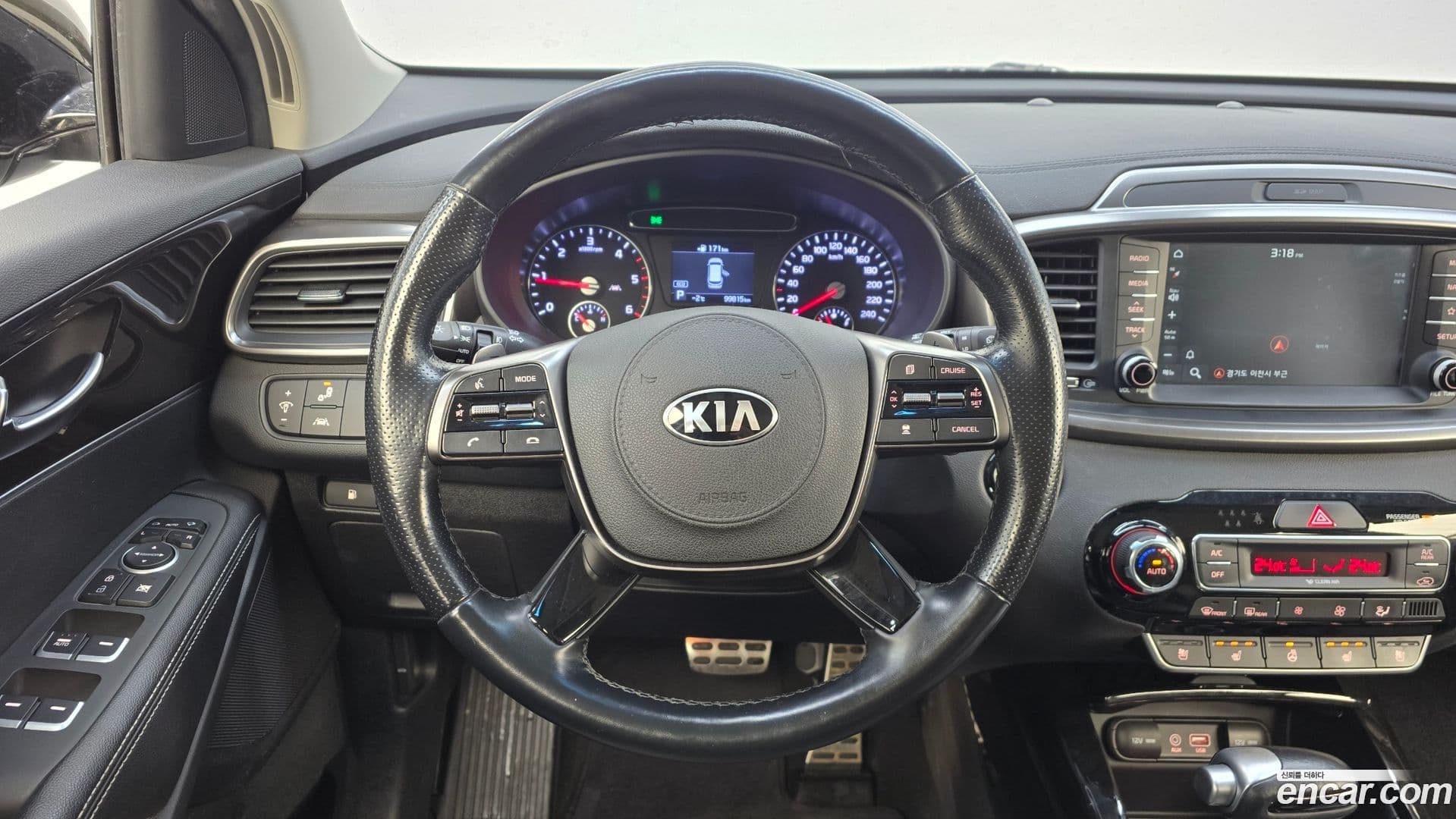 Main__Slider__Photo:Sorento Kia 2019.11-12
