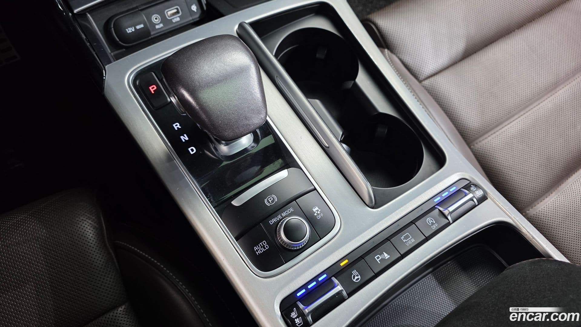 Main__Slider__Photo:Stinger Kia 2018.7-8