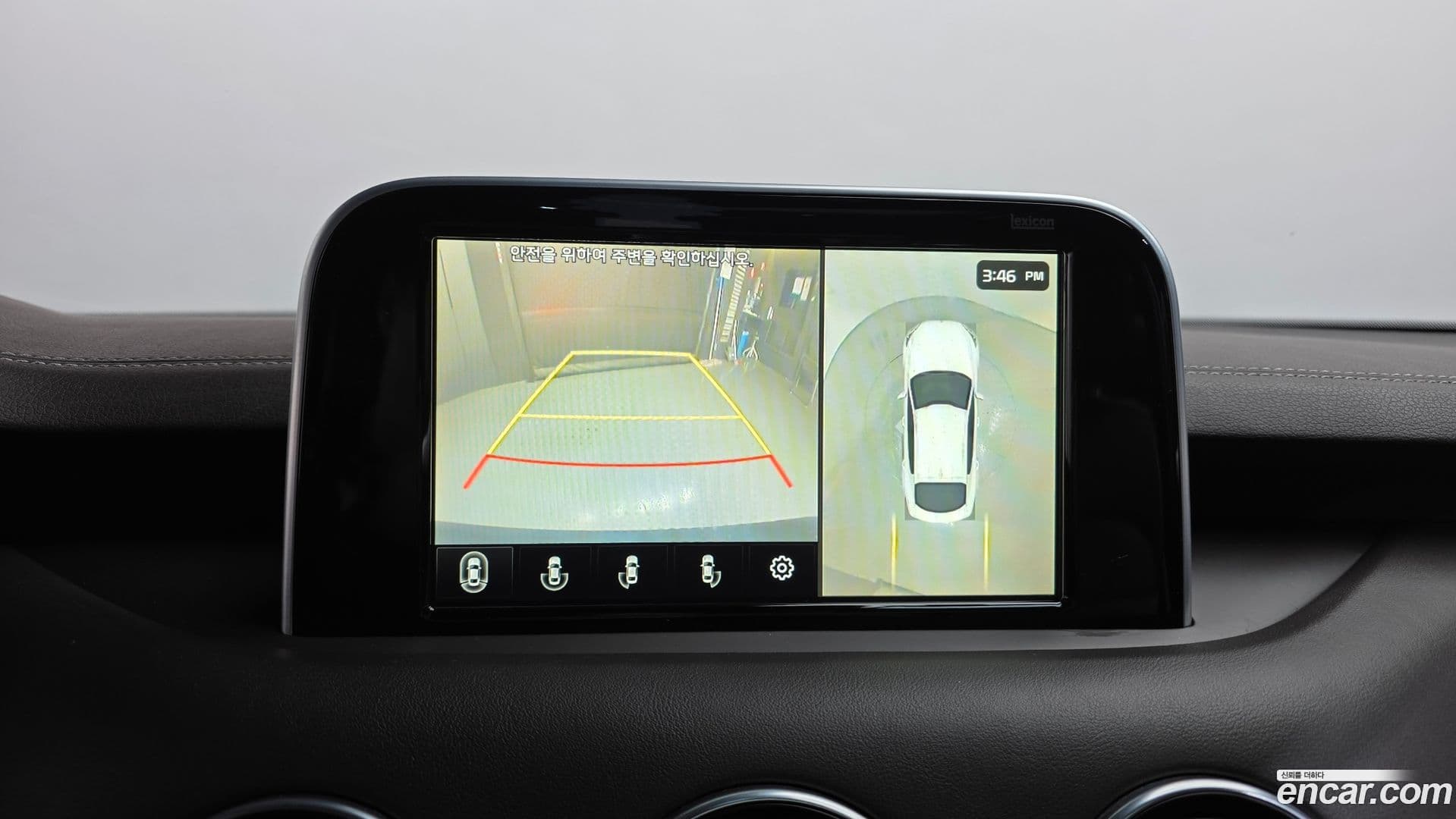 Main__Slider__Photo:Stinger Kia 2018.7-15