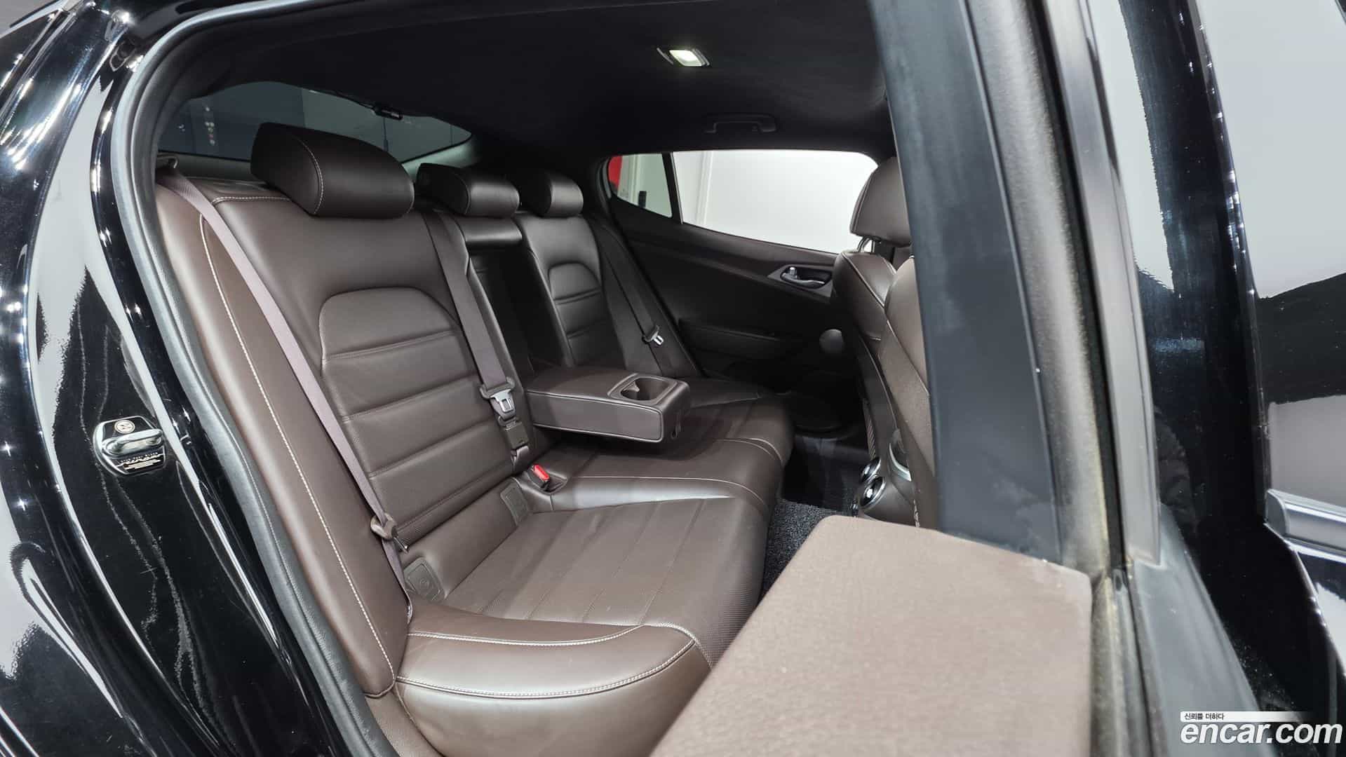 Stinger Kia 2018.7-OPTION-023