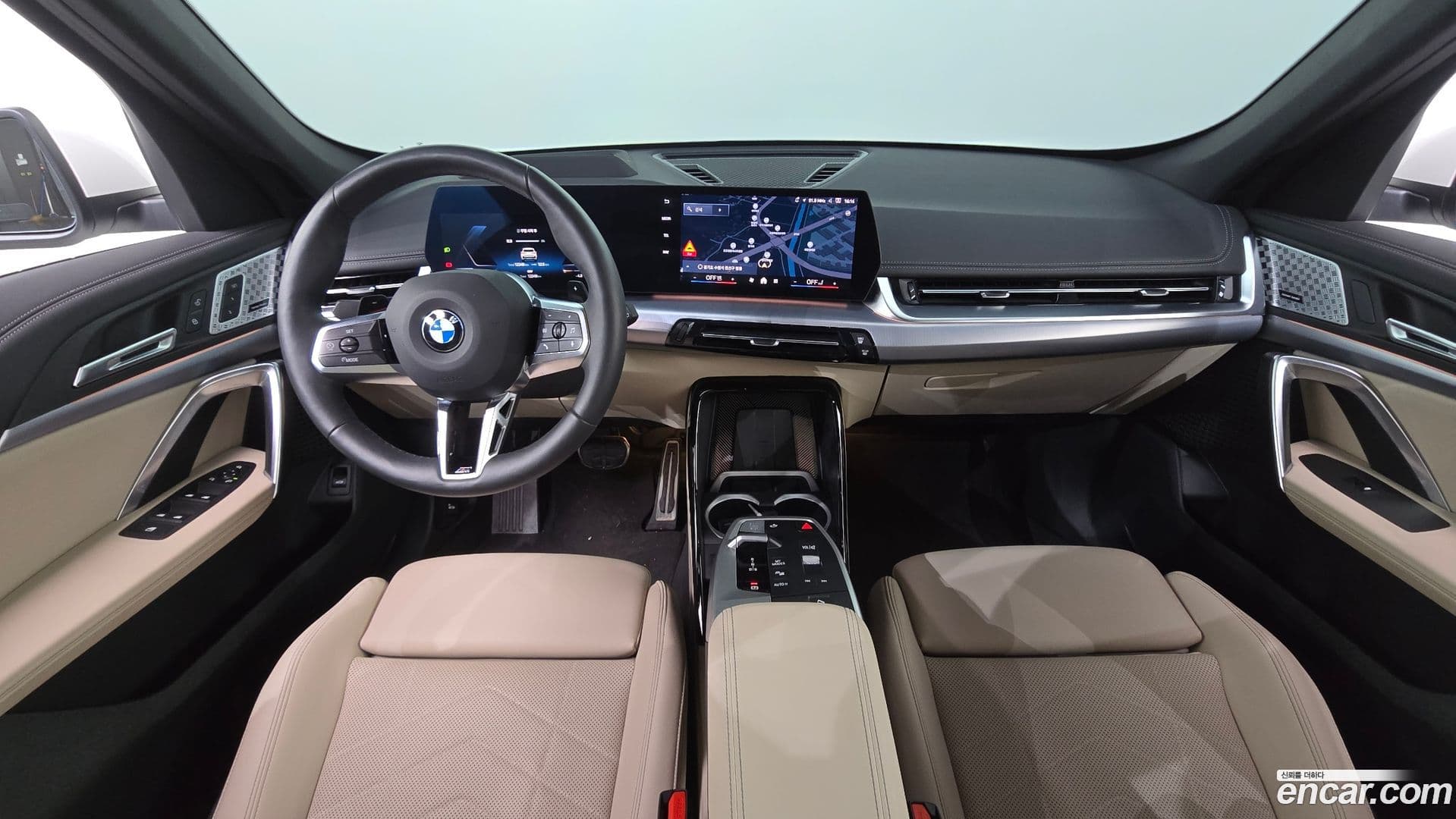 Main__Slider__Photo:X1 BMW 2025.3-6