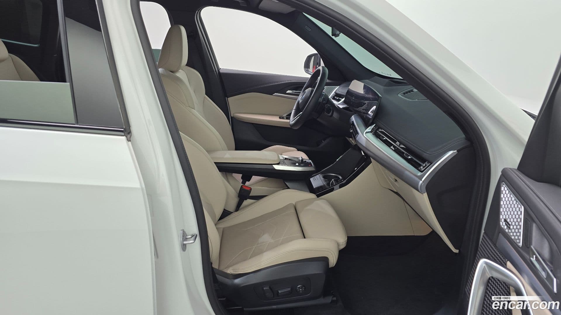 Main__Slider__Photo:X1 BMW 2025.3-10