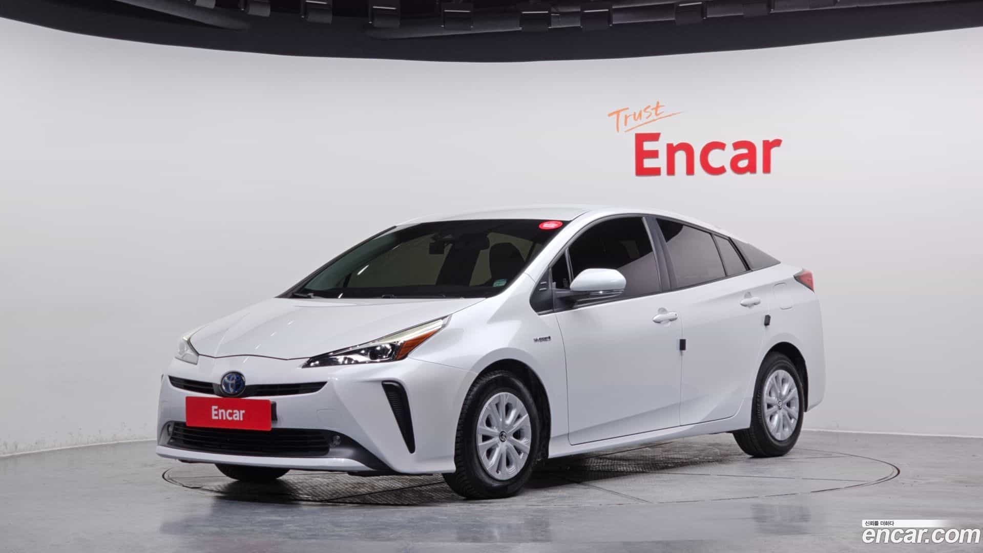 Prius Toyota 2021.2-OUTER-001