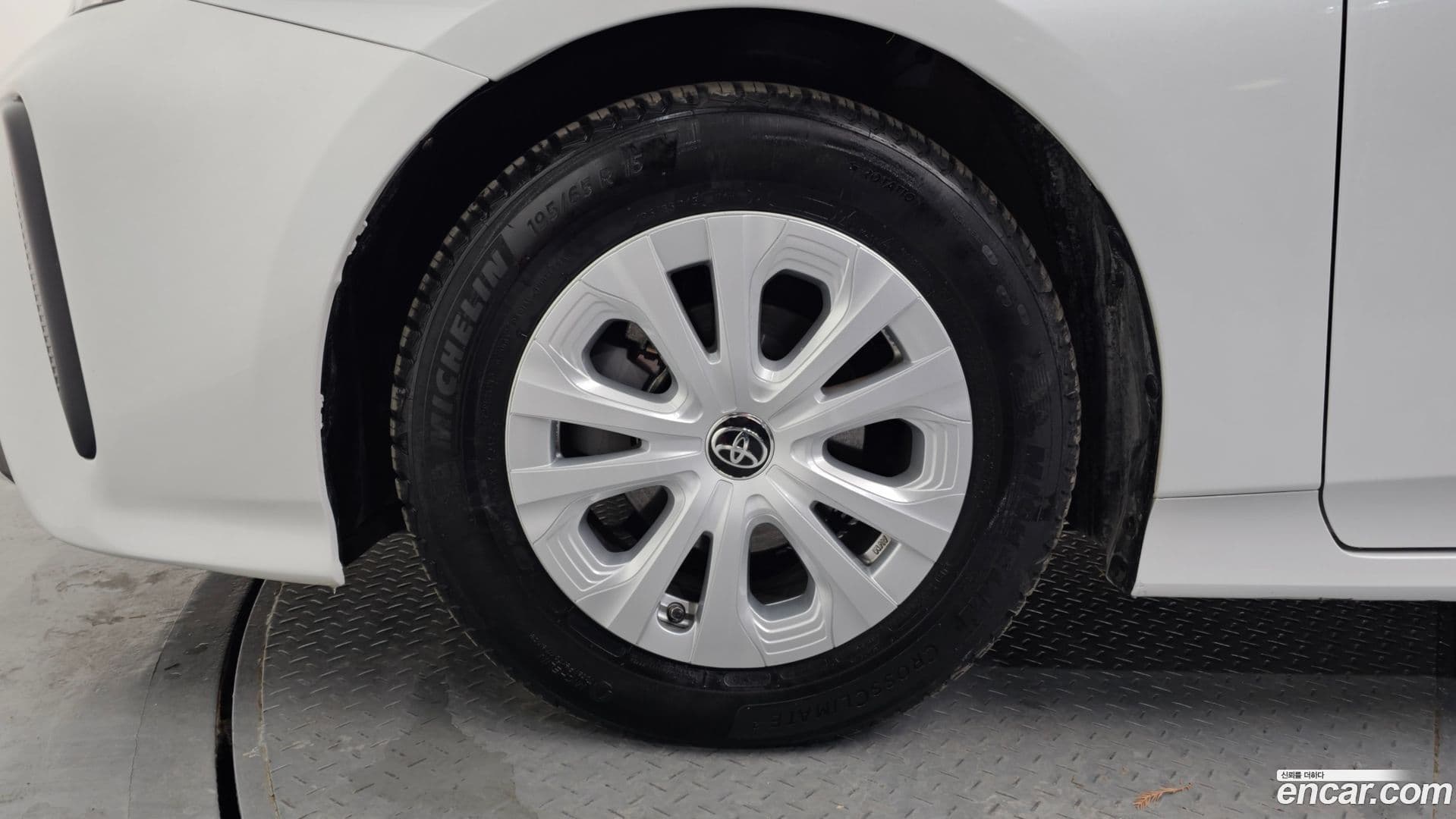 Main__Slider__Photo:Prius Toyota 2021.2-4