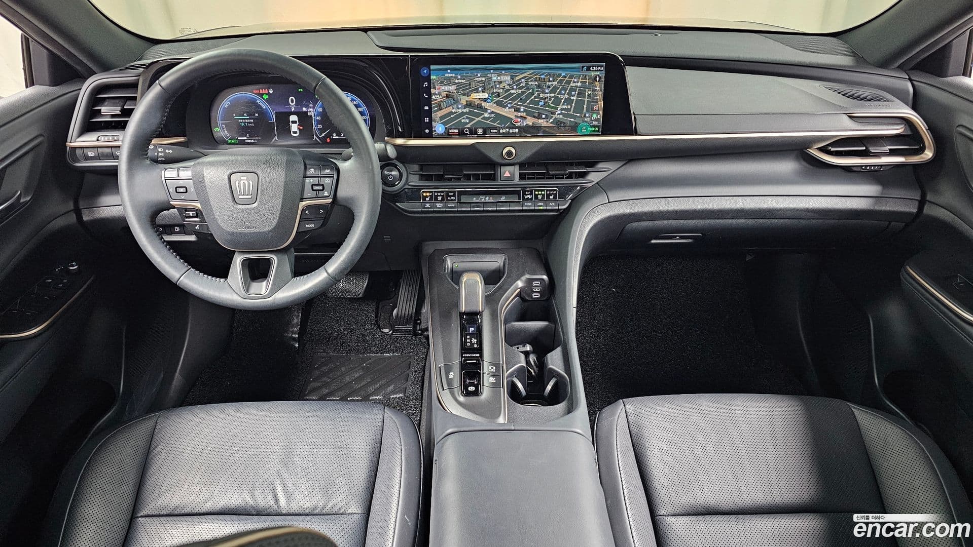 Main__Slider__Photo:Crown Toyota 2023.8-6