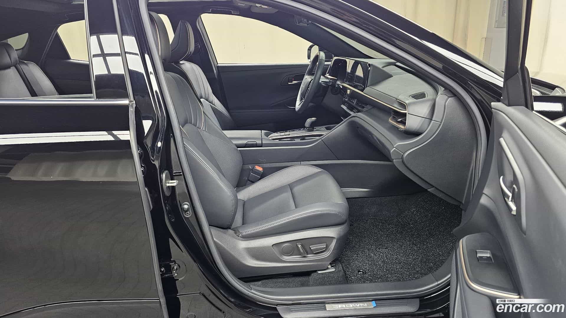 Crown Toyota 2023.8-OPTION-015