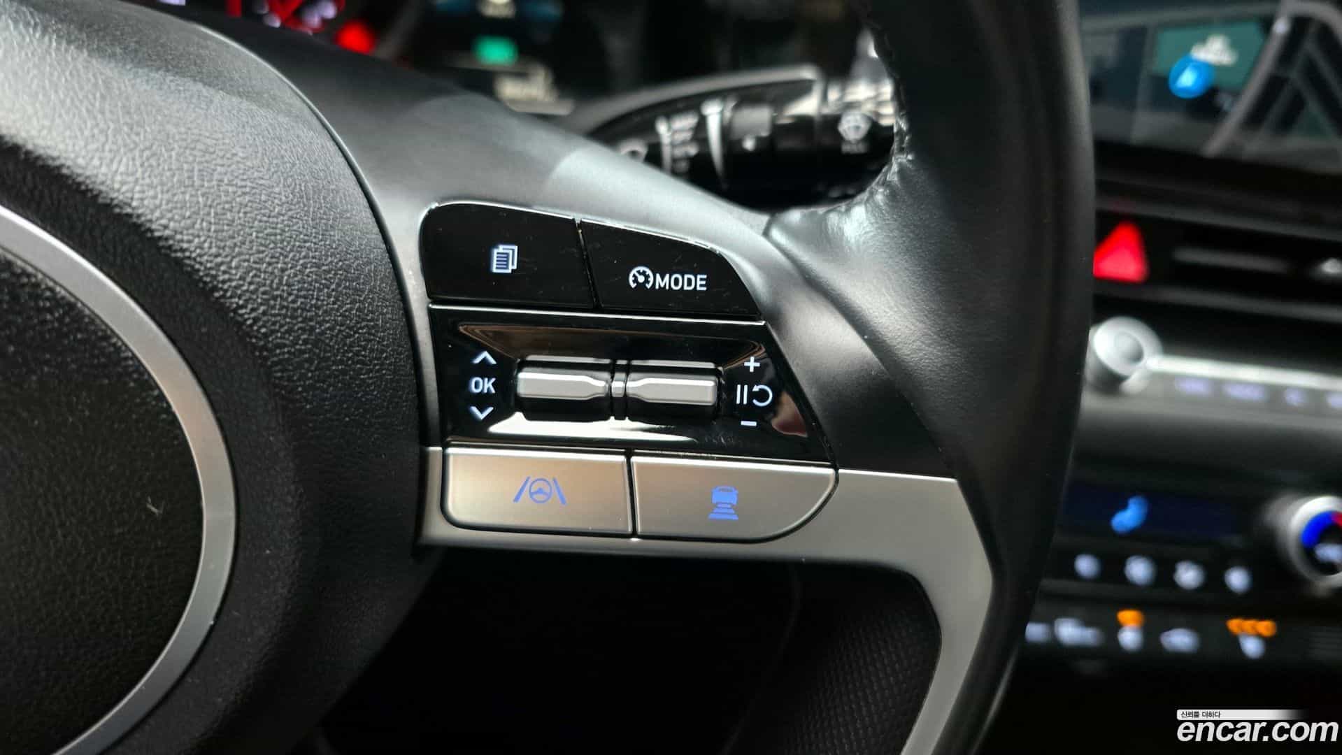 AVANTE Hyundai 2021.11-OPTION-023