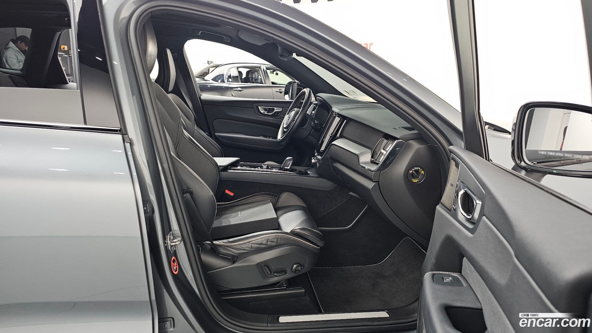 Main__Slider__Photo:XC60 Volvo 2020.11-10