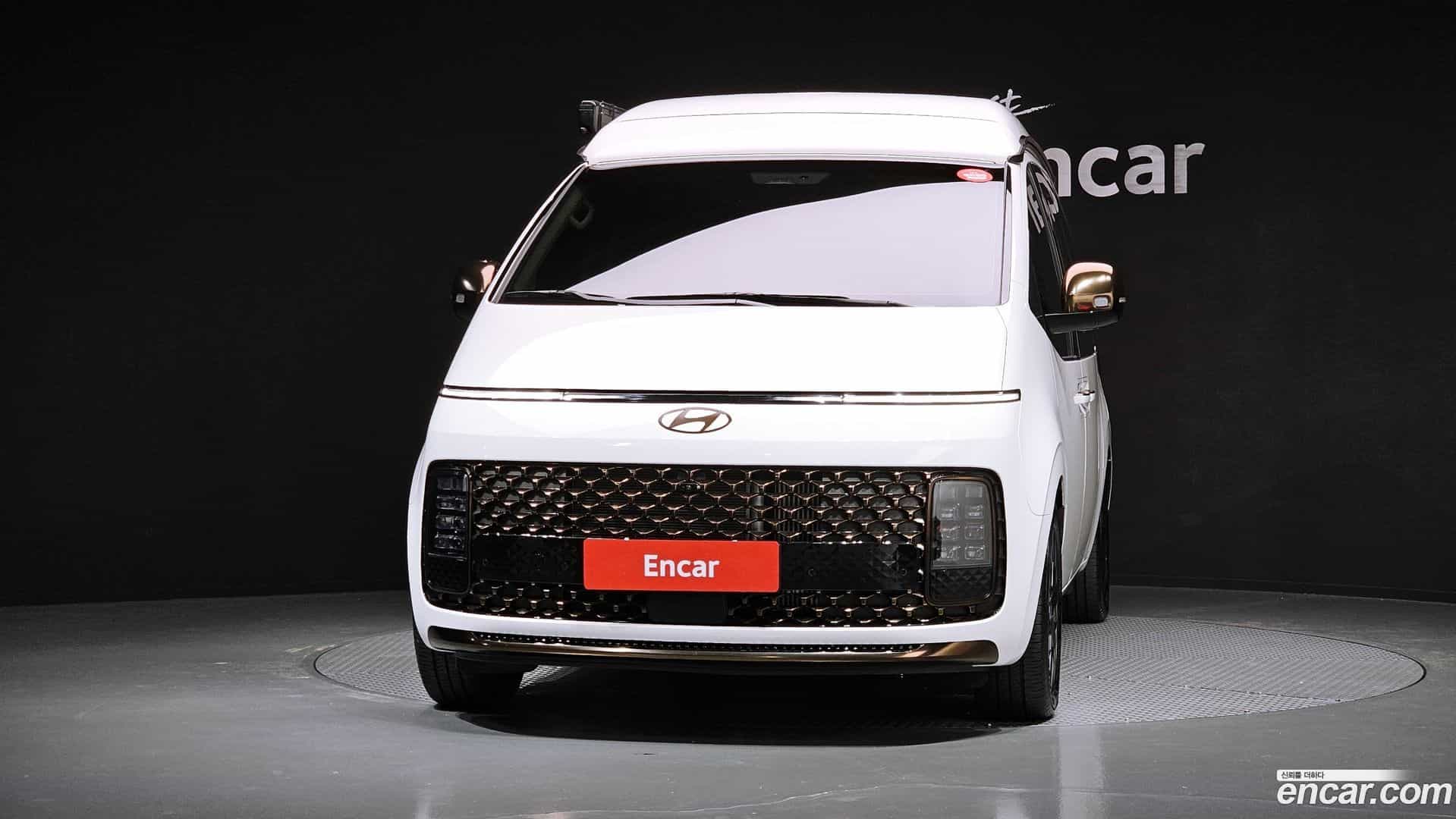 Staria Hyundai 2024.8-OUTER-003