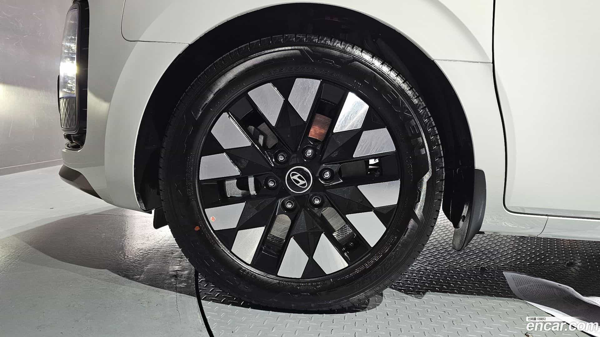 Staria Hyundai 2024.8-OUTER-005