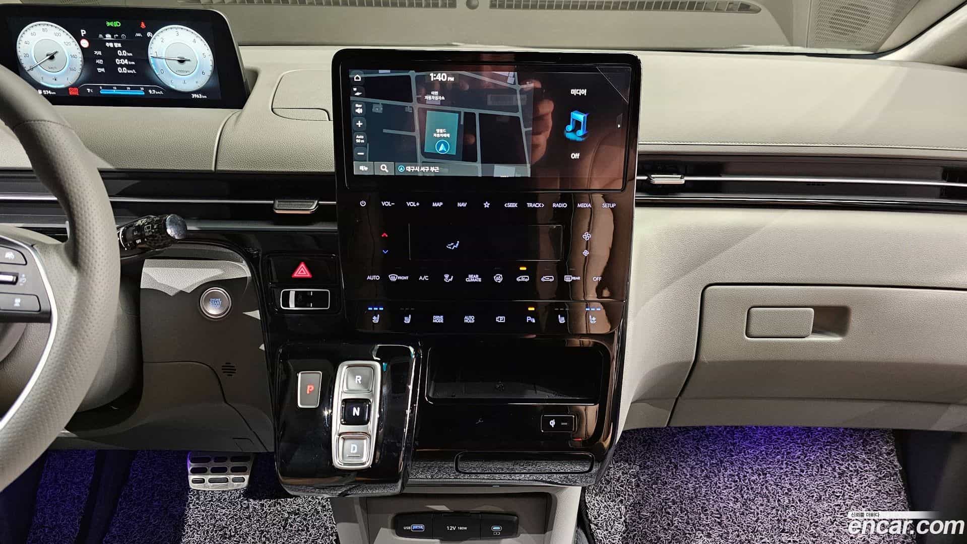 Staria Hyundai 2024.8-OPTION-020