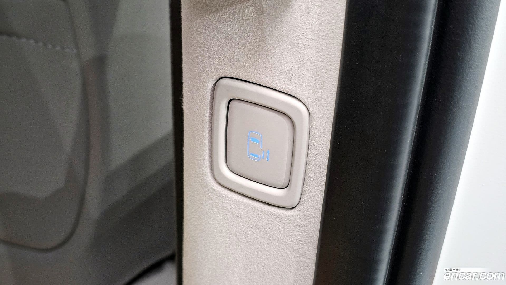 Main__Slider__Photo:Staria Hyundai 2024.8-17