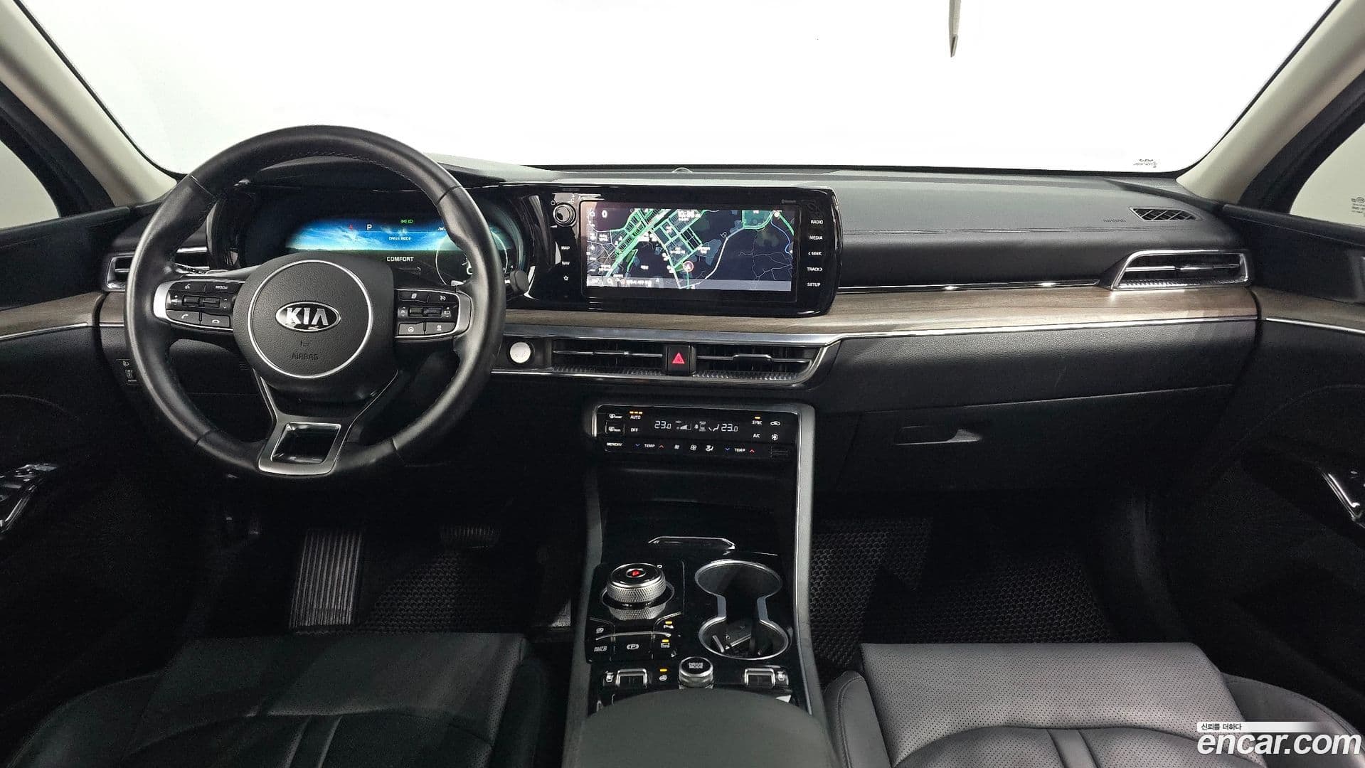 Main__Slider__Photo:K5 Kia 2020.3-6