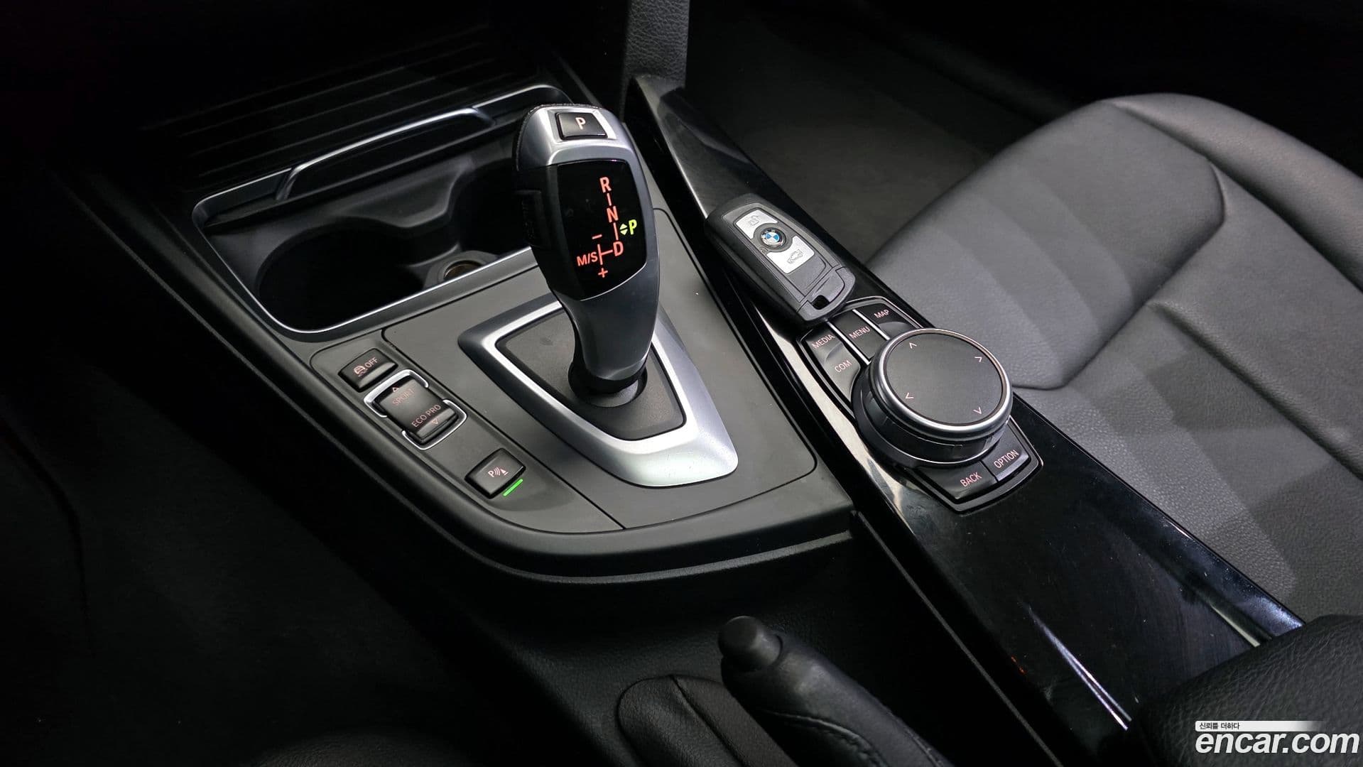 Main__Slider__Photo:3-Series BMW 2017.2-8