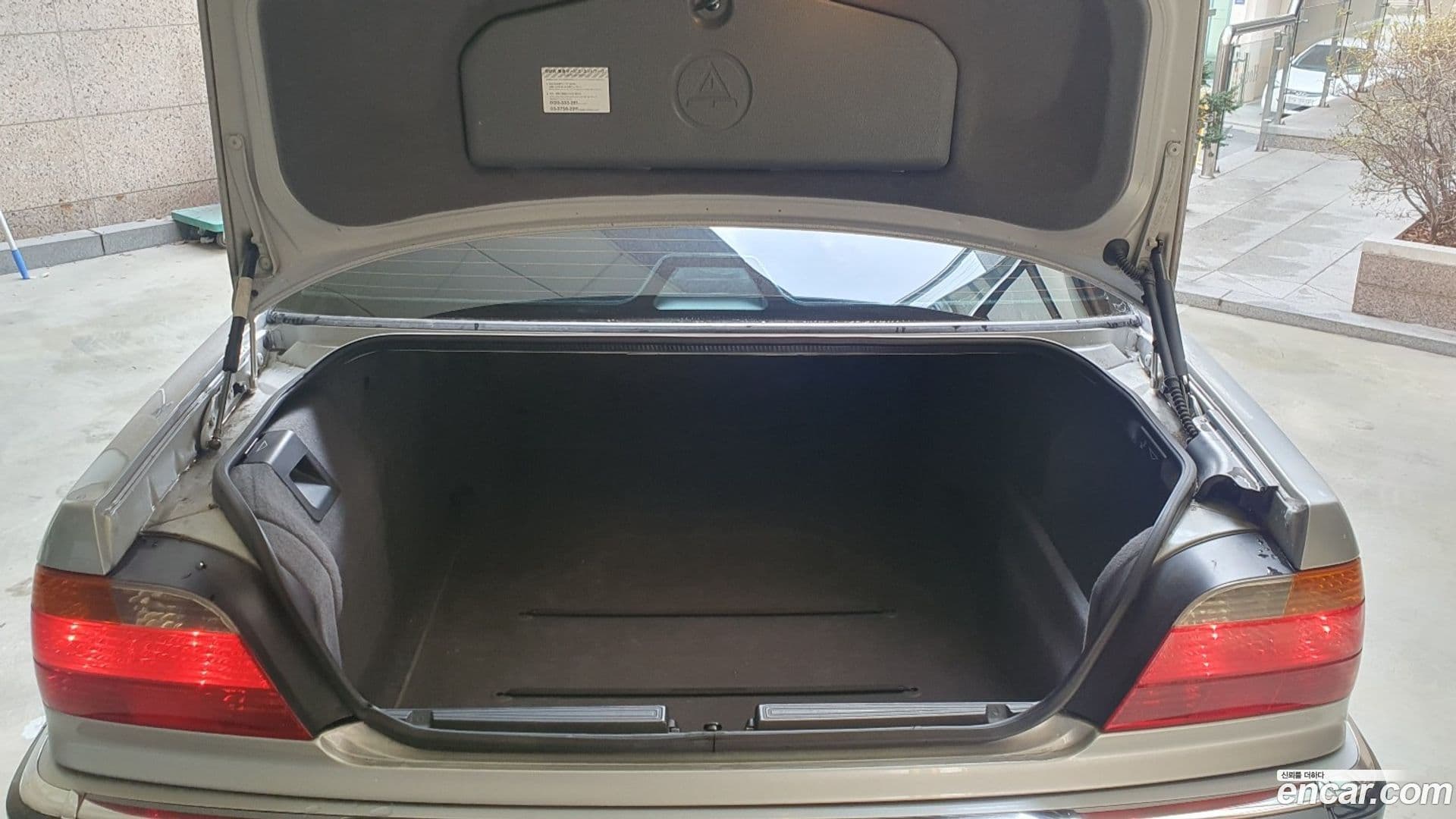 Main__Slider__Photo:7-Series BMW 2000.11-6