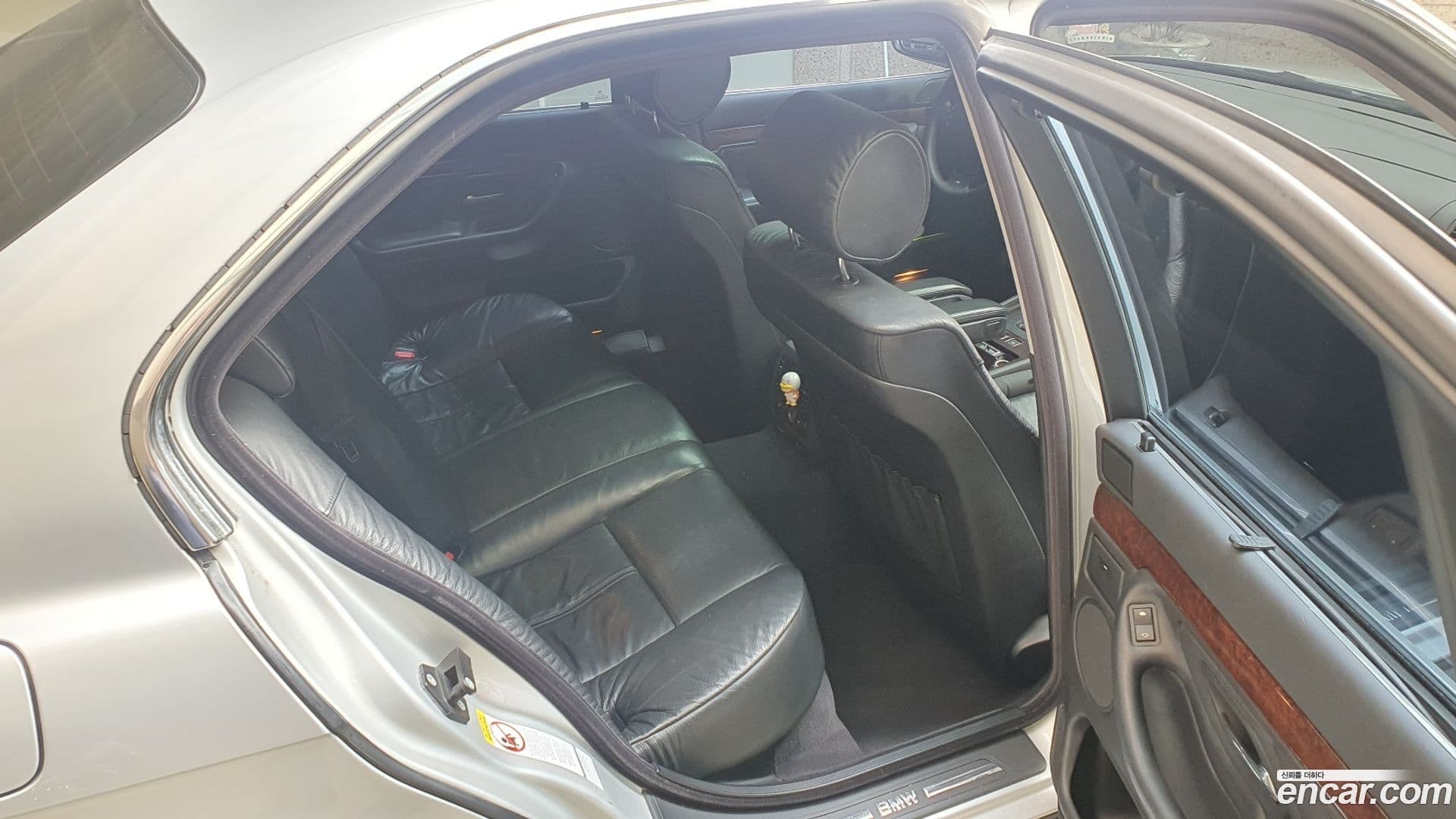 Main__Slider__Photo:7-Series BMW 2000.11-13