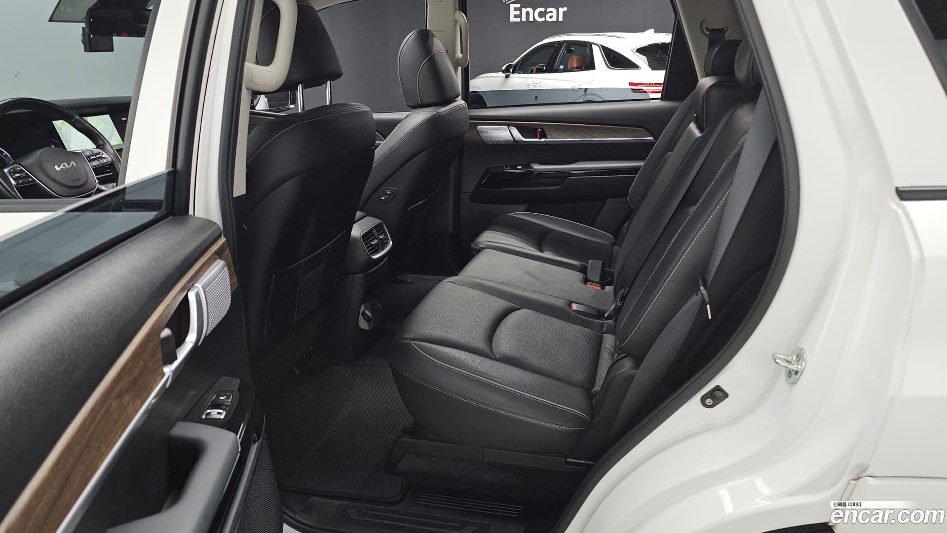 Main__Slider__Photo:Mohave Kia 2022.6-11