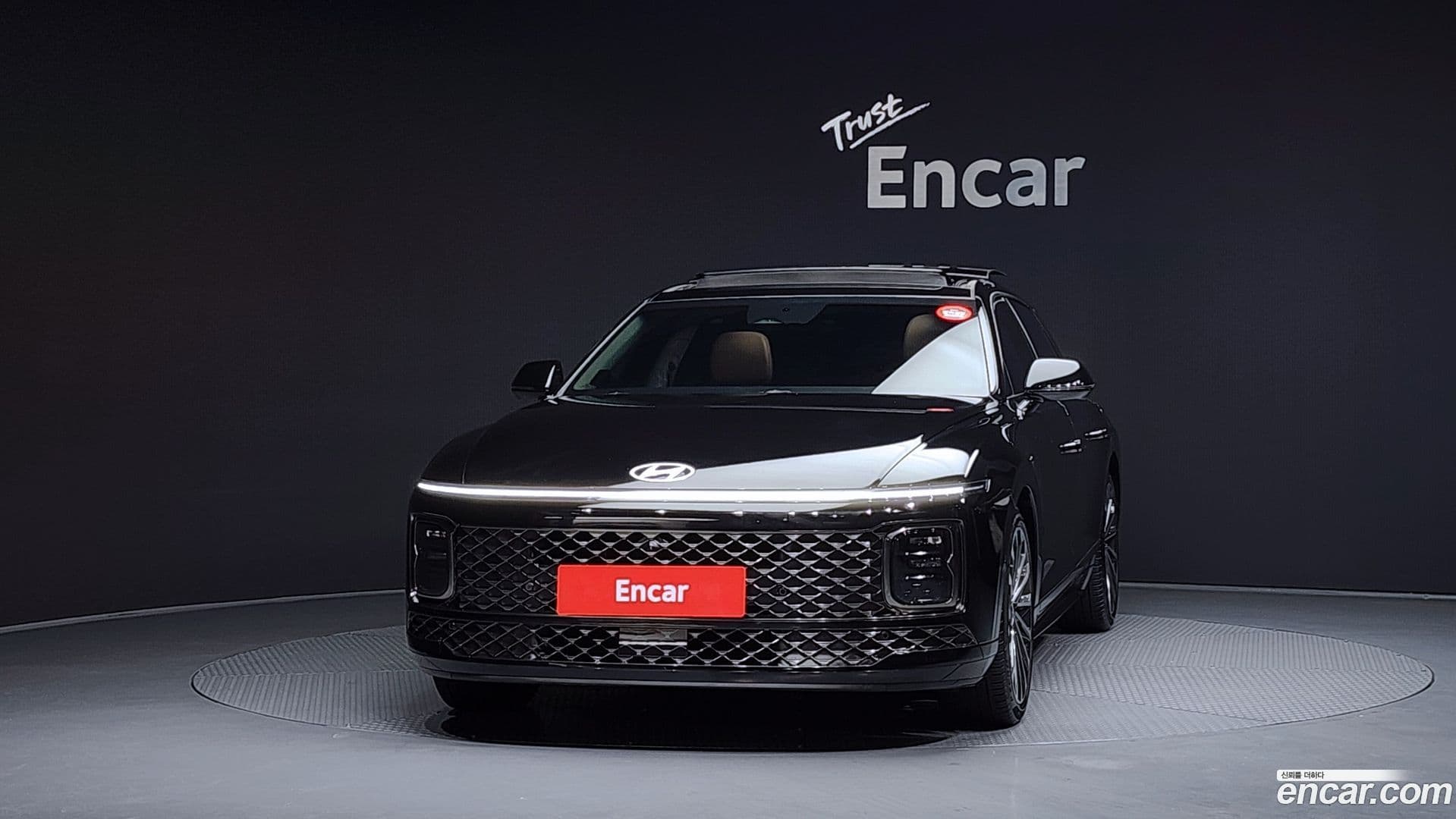 Main__Slider__Photo:Grandeur Hyundai 2023.10-2