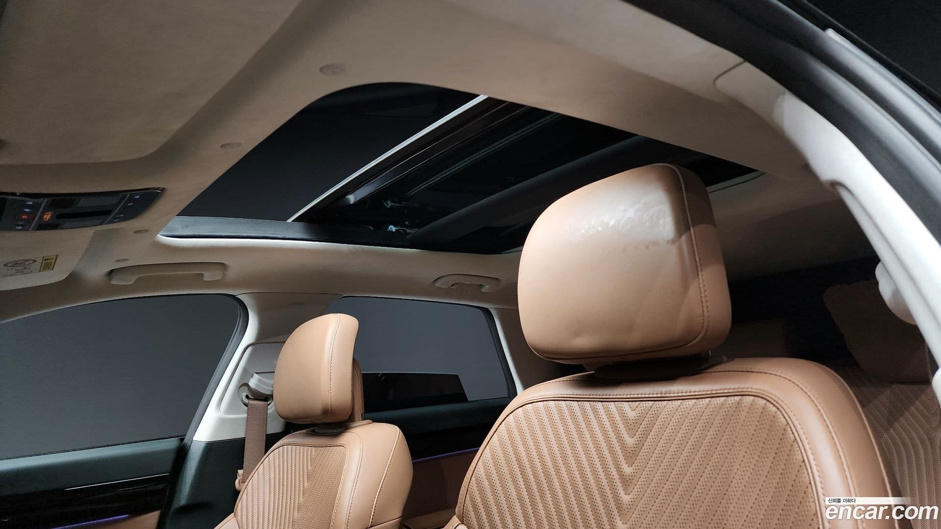 Main__Slider__Photo:Grandeur Hyundai 2023.10-18