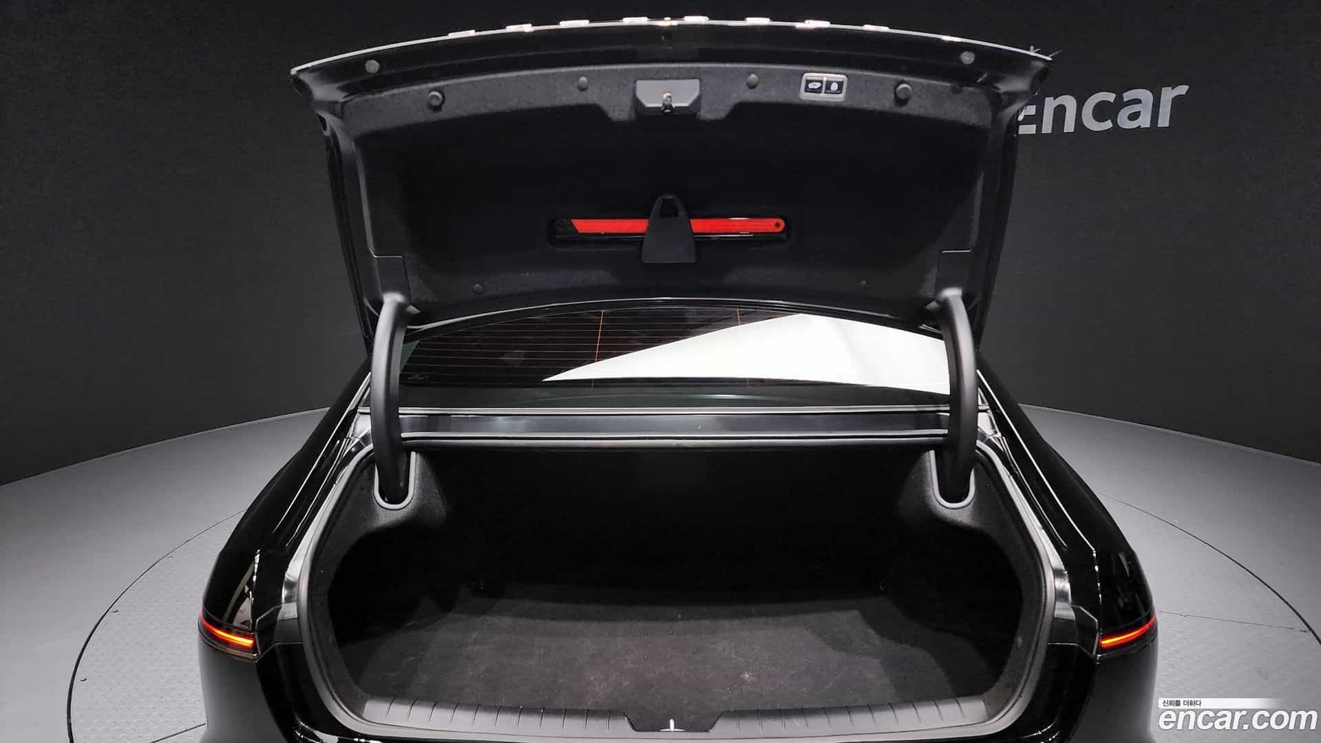 Grandeur Hyundai 2023.10-OPTION-024