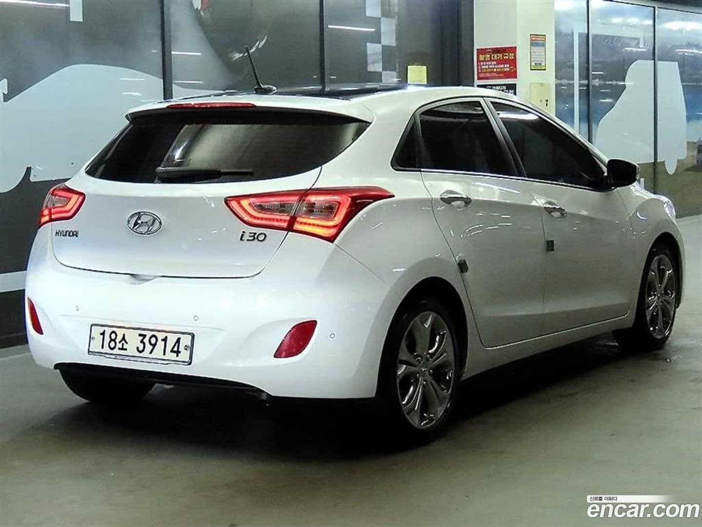 i30 Hyundai 2012.11-OUTER-004