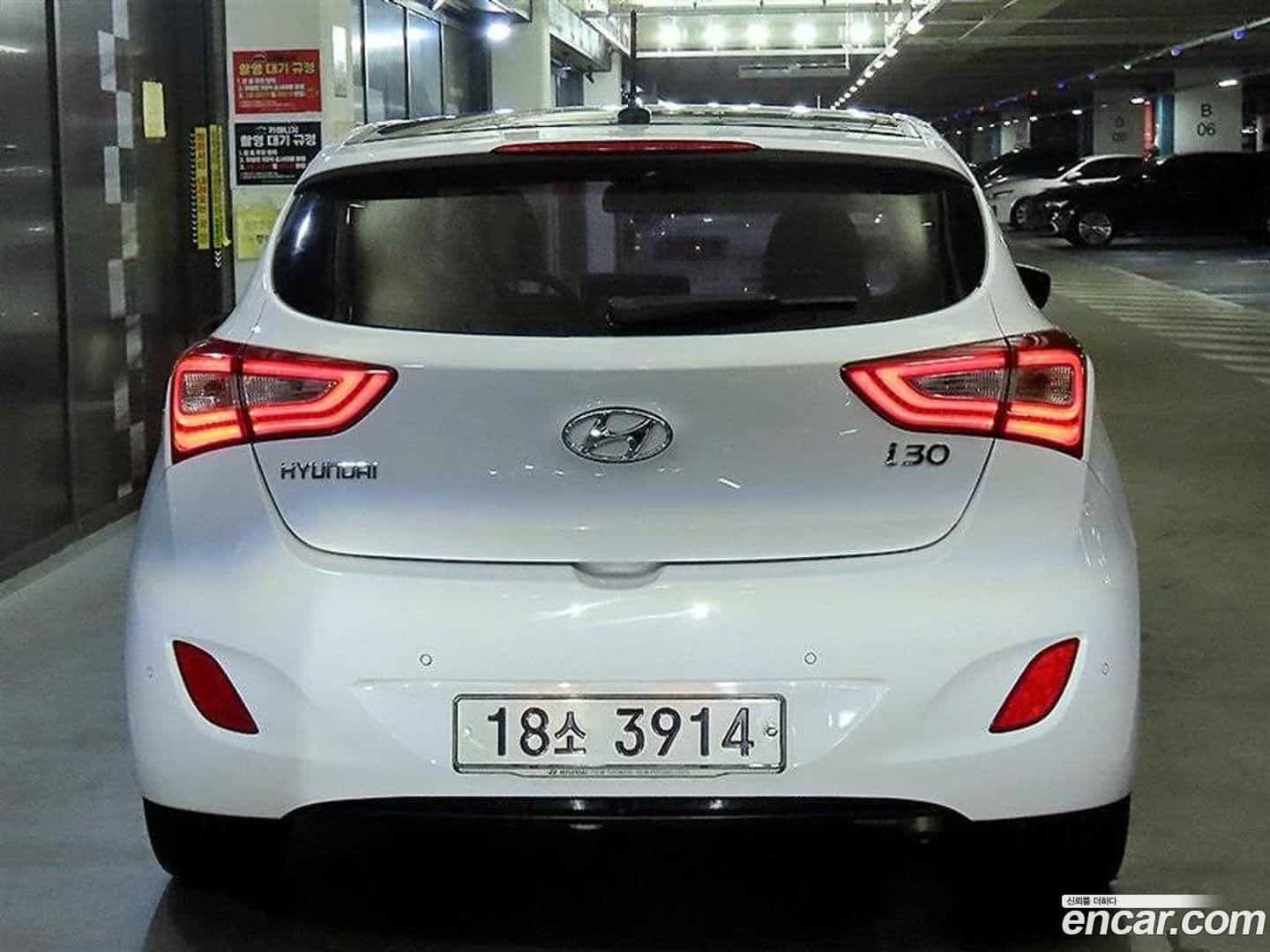 i30 Hyundai 2012.11-OUTER-005