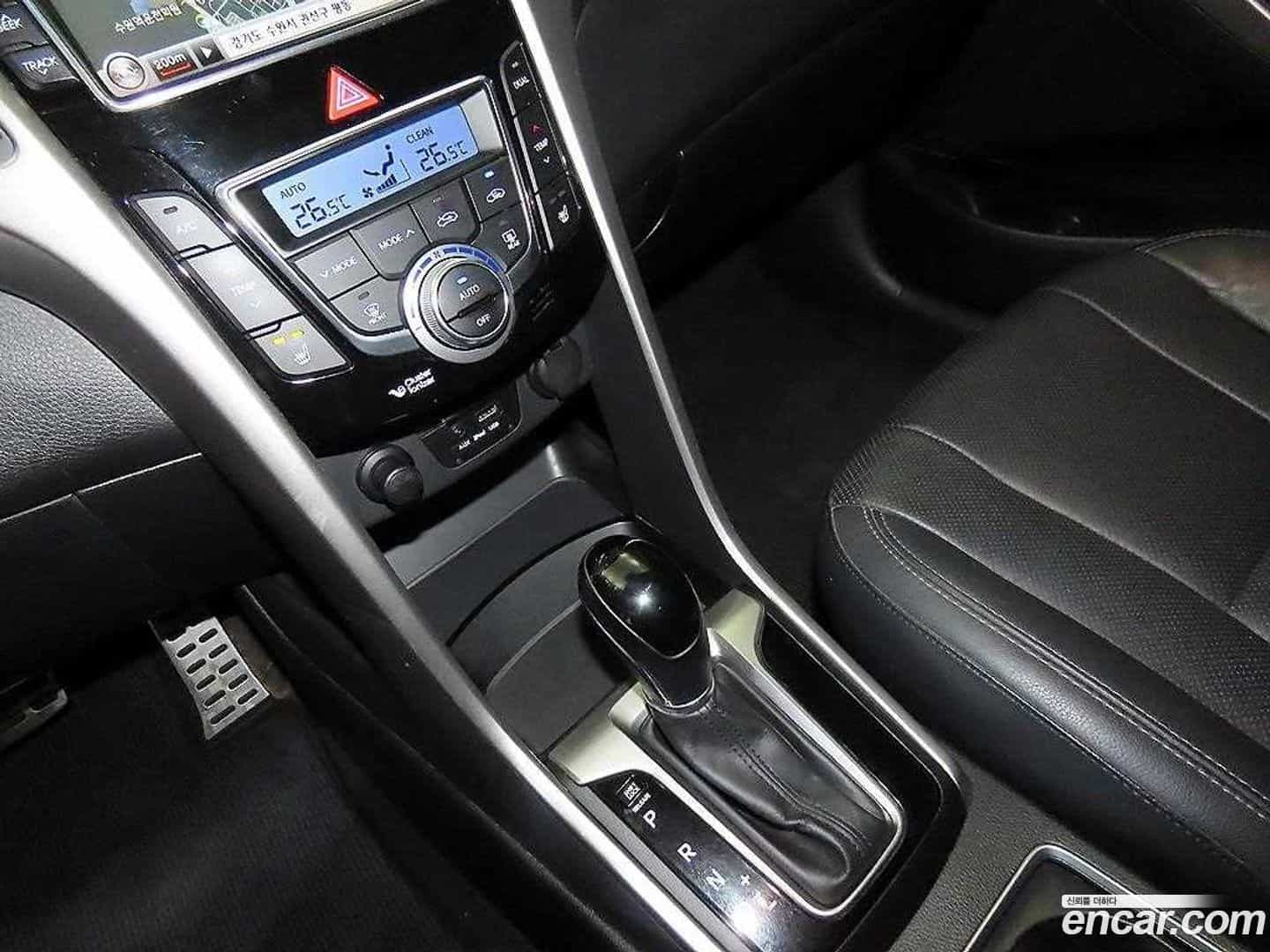 i30 Hyundai 2012.11-OPTION-016